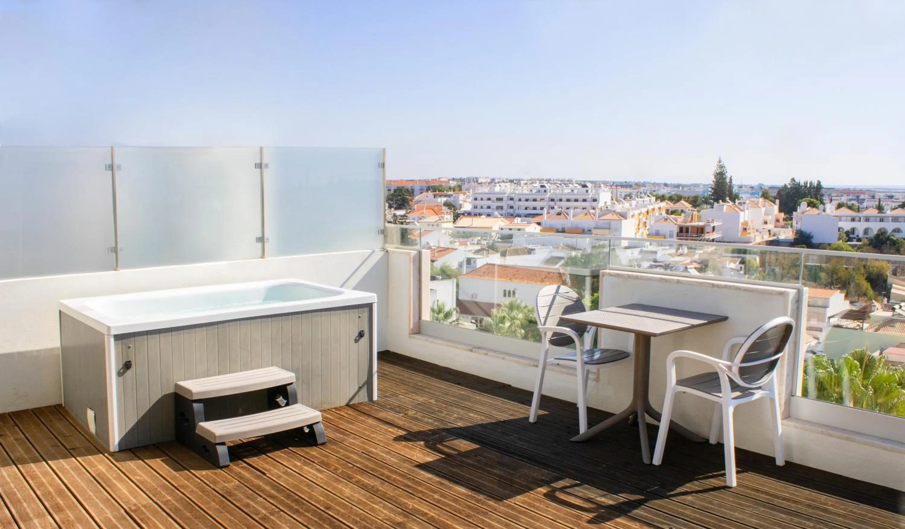 Hot Tub in AP Maria Nova Lounge - Adults Friendly