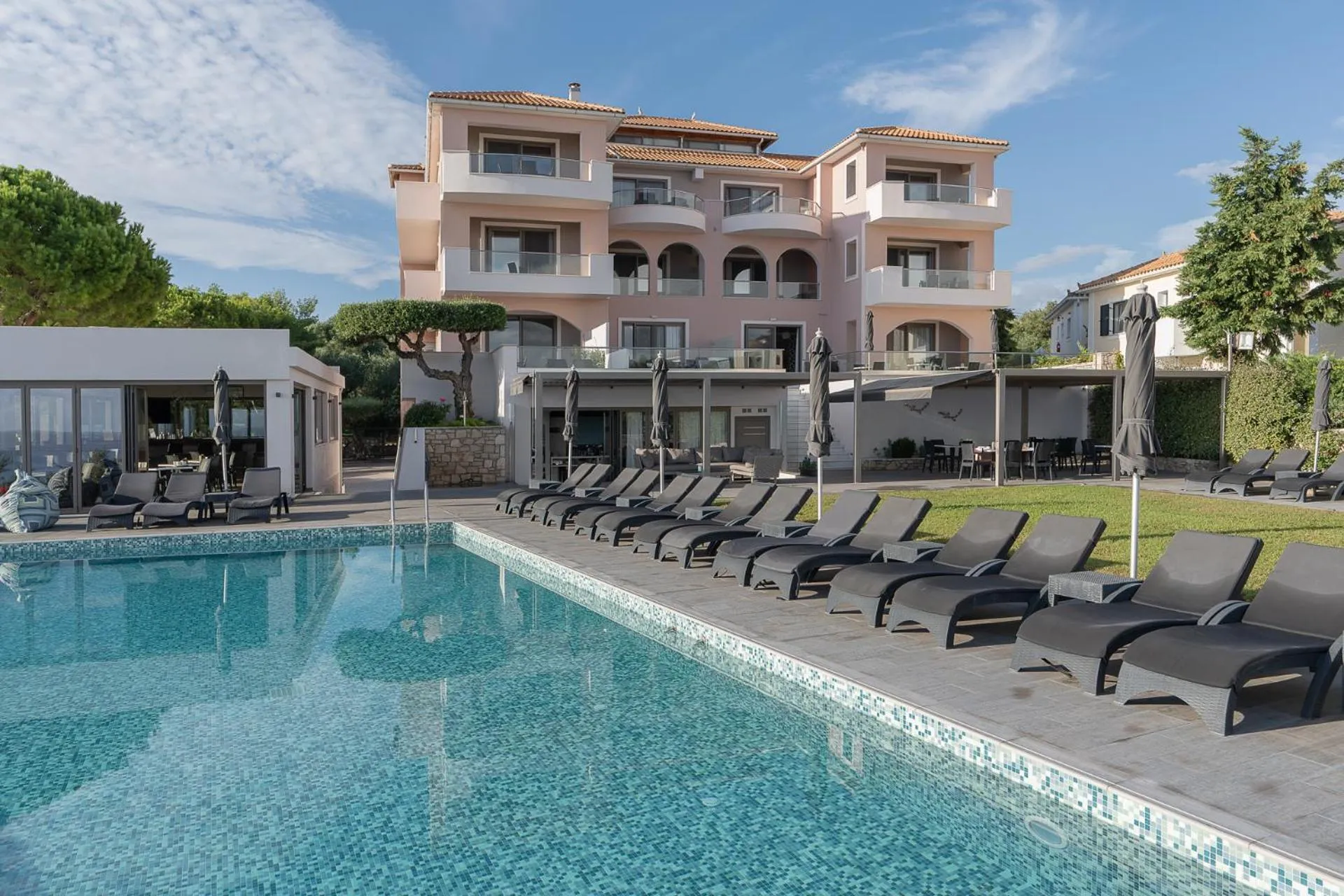 Property building in Kymothoe Elite Suites