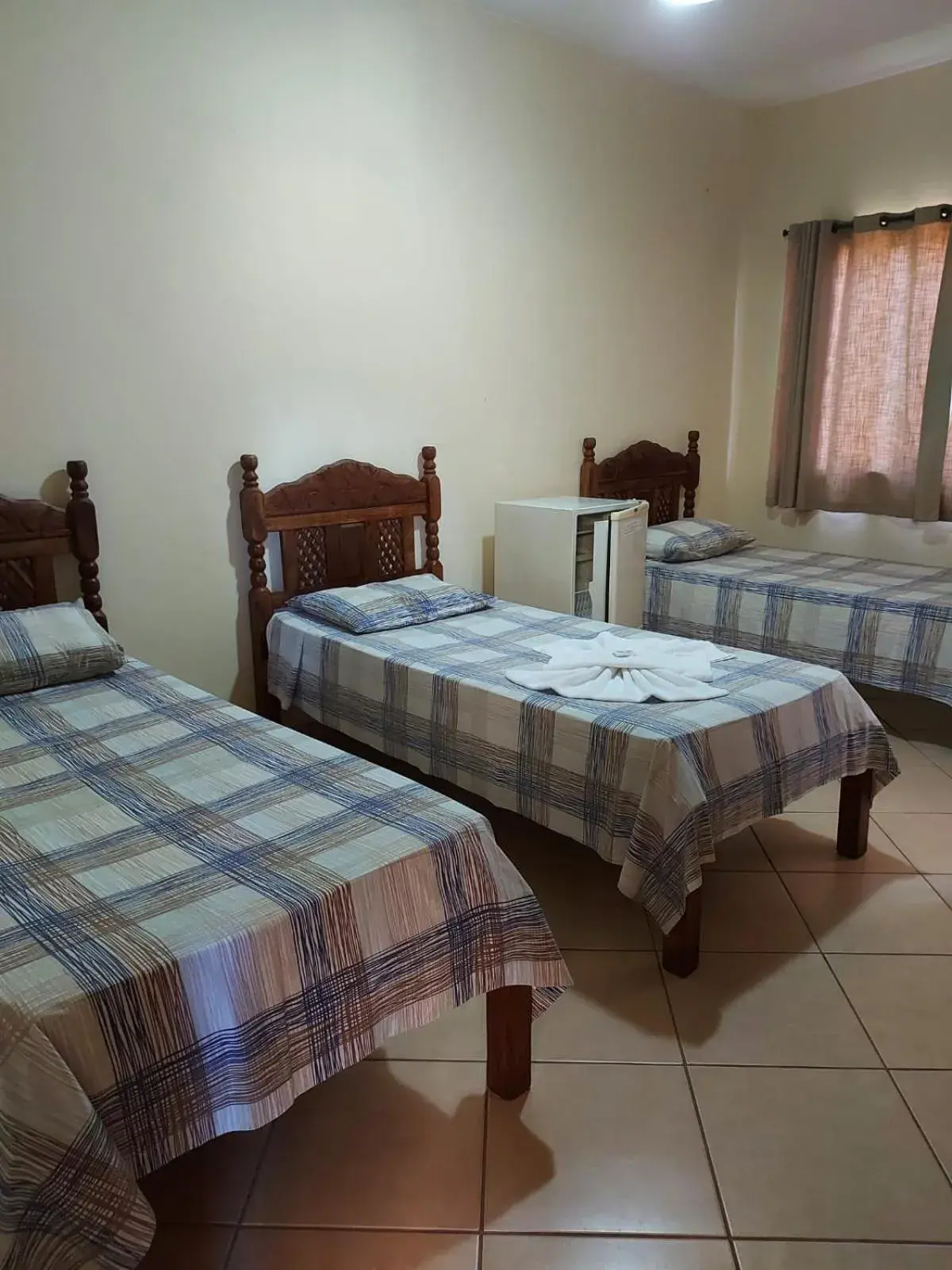 Budget Triple Room in Hotel Colonial Budget Triple Room in Hotel Colonial