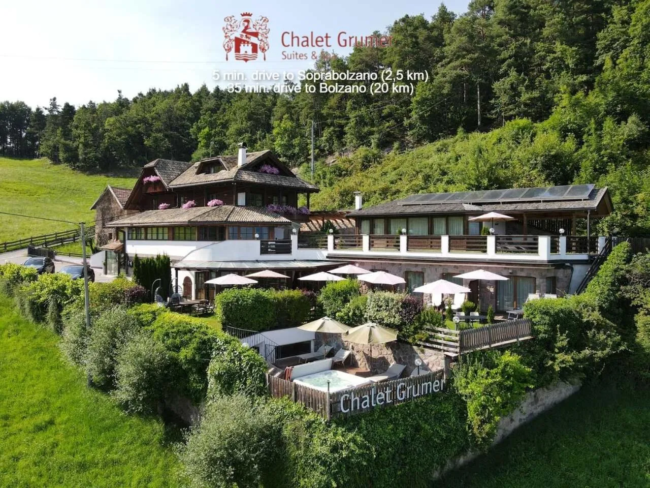 Property building in Chalet Grumer Suites&Spa
