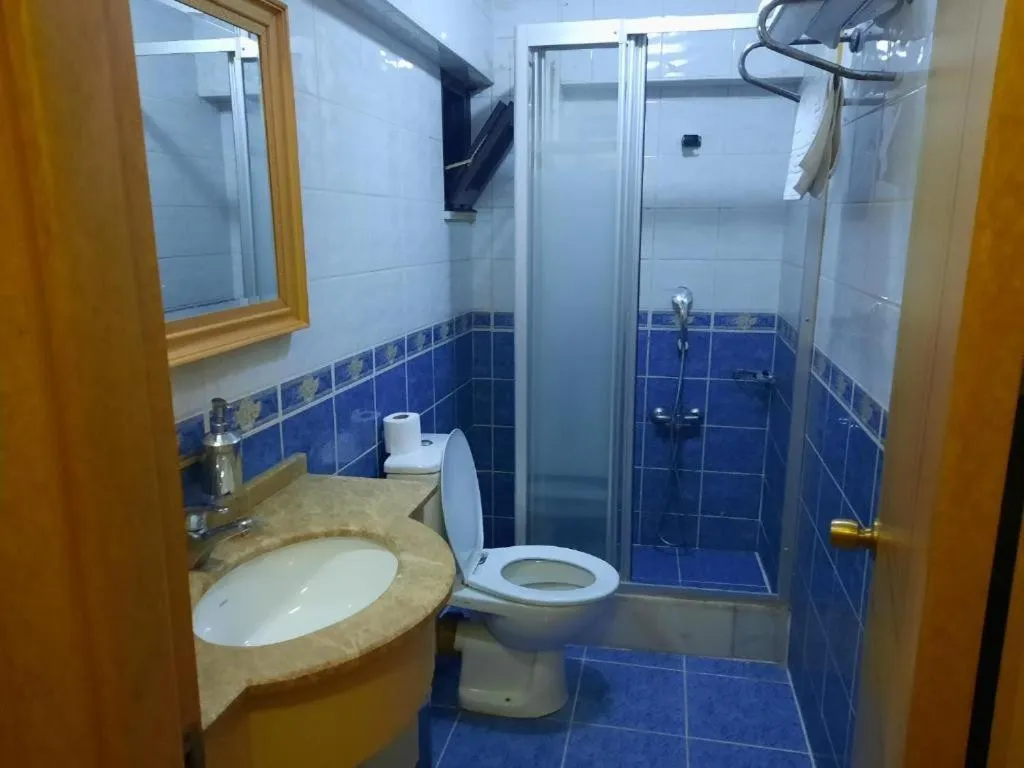 Shower in Grand Hisar Hotel