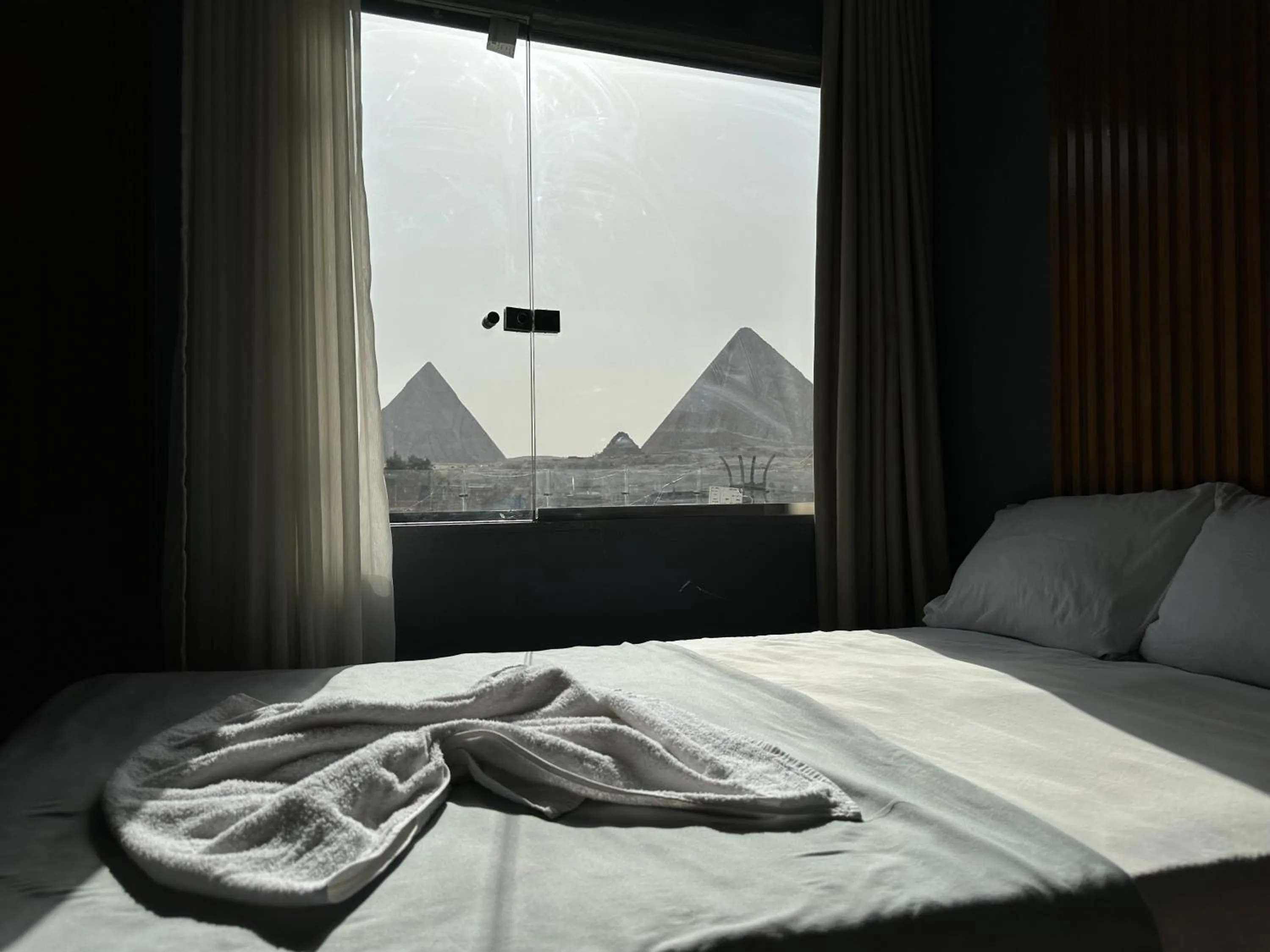 Bed in Pyramids Family Inn