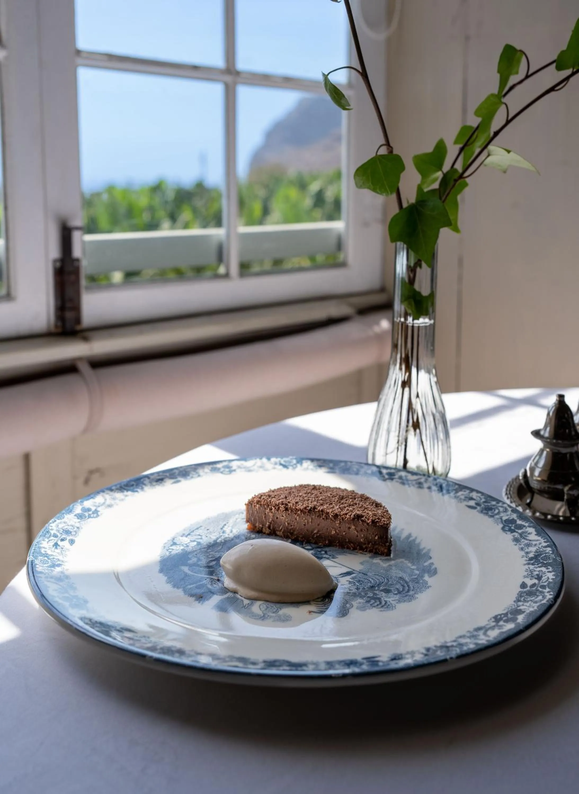 Restaurant/places to eat in Hotel Hacienda de Abajo-Adults Only-Lujo