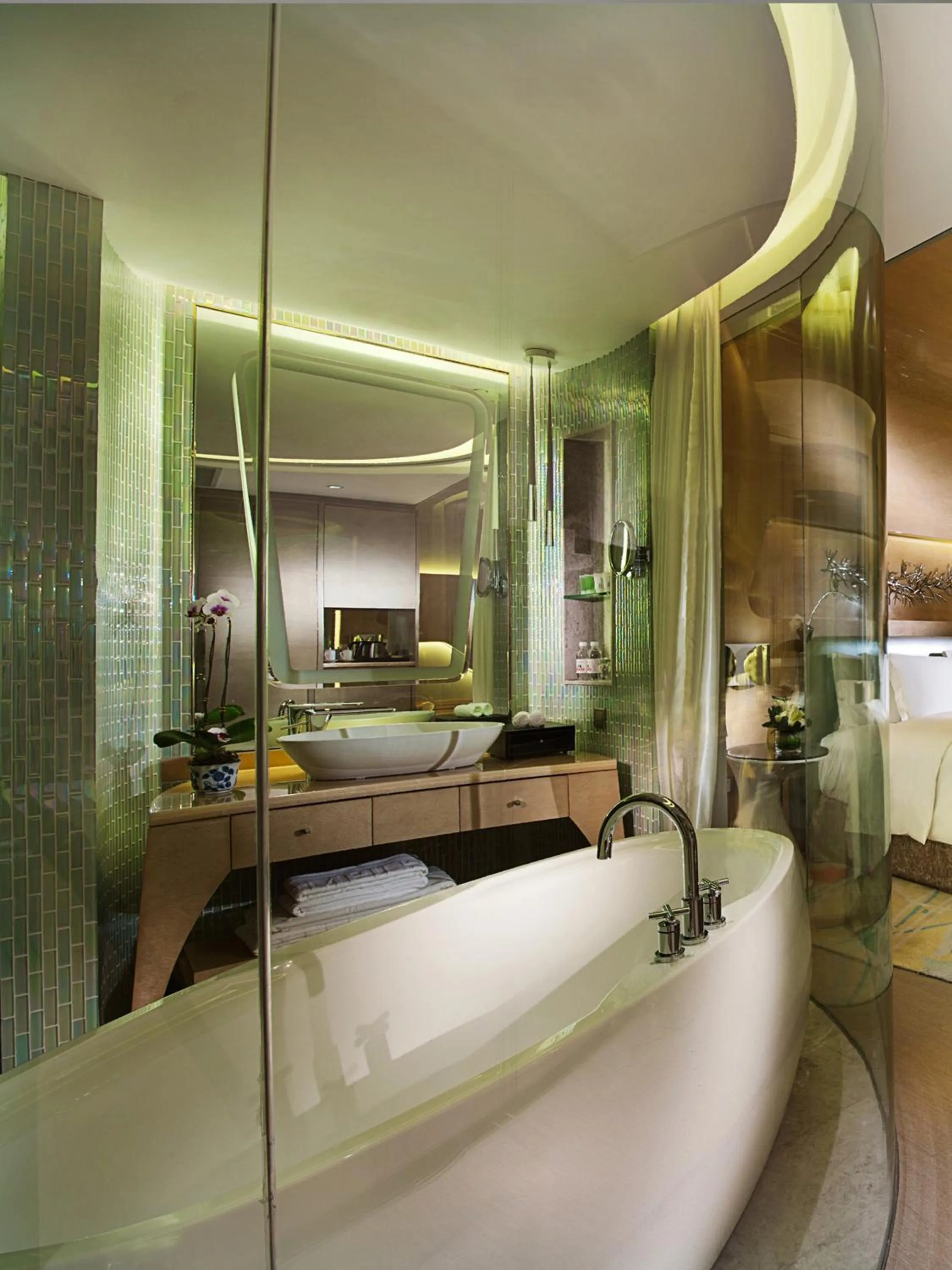Bathroom, Bed in Wyndham Grand Qingdao