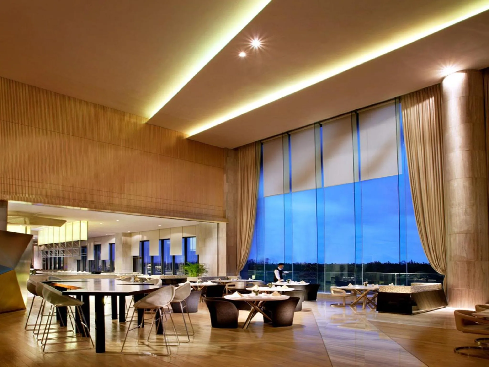 Restaurant/places to eat in Wyndham Grand Qingdao