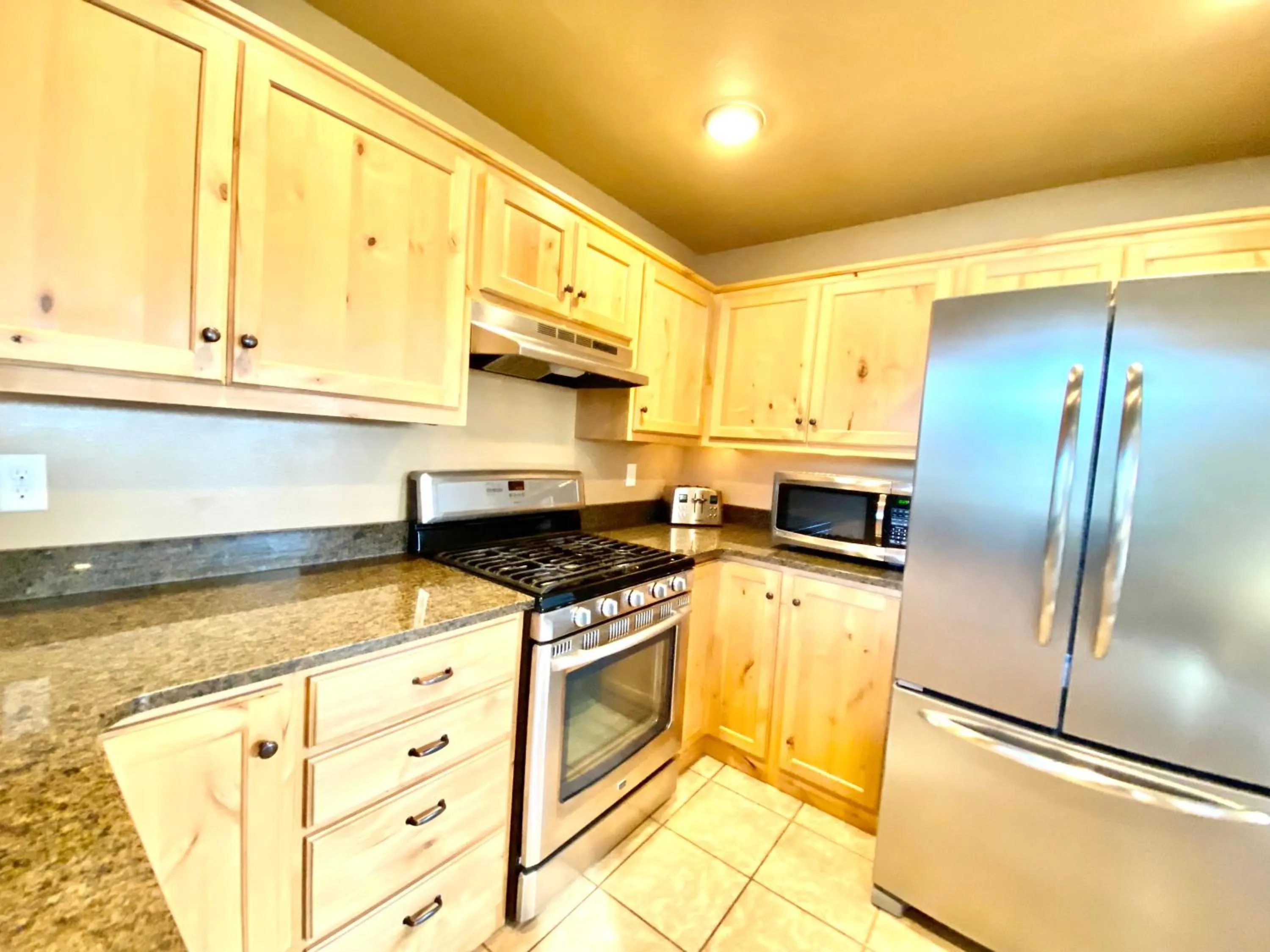 Kitchen or kitchenette in The Raspberry Garden