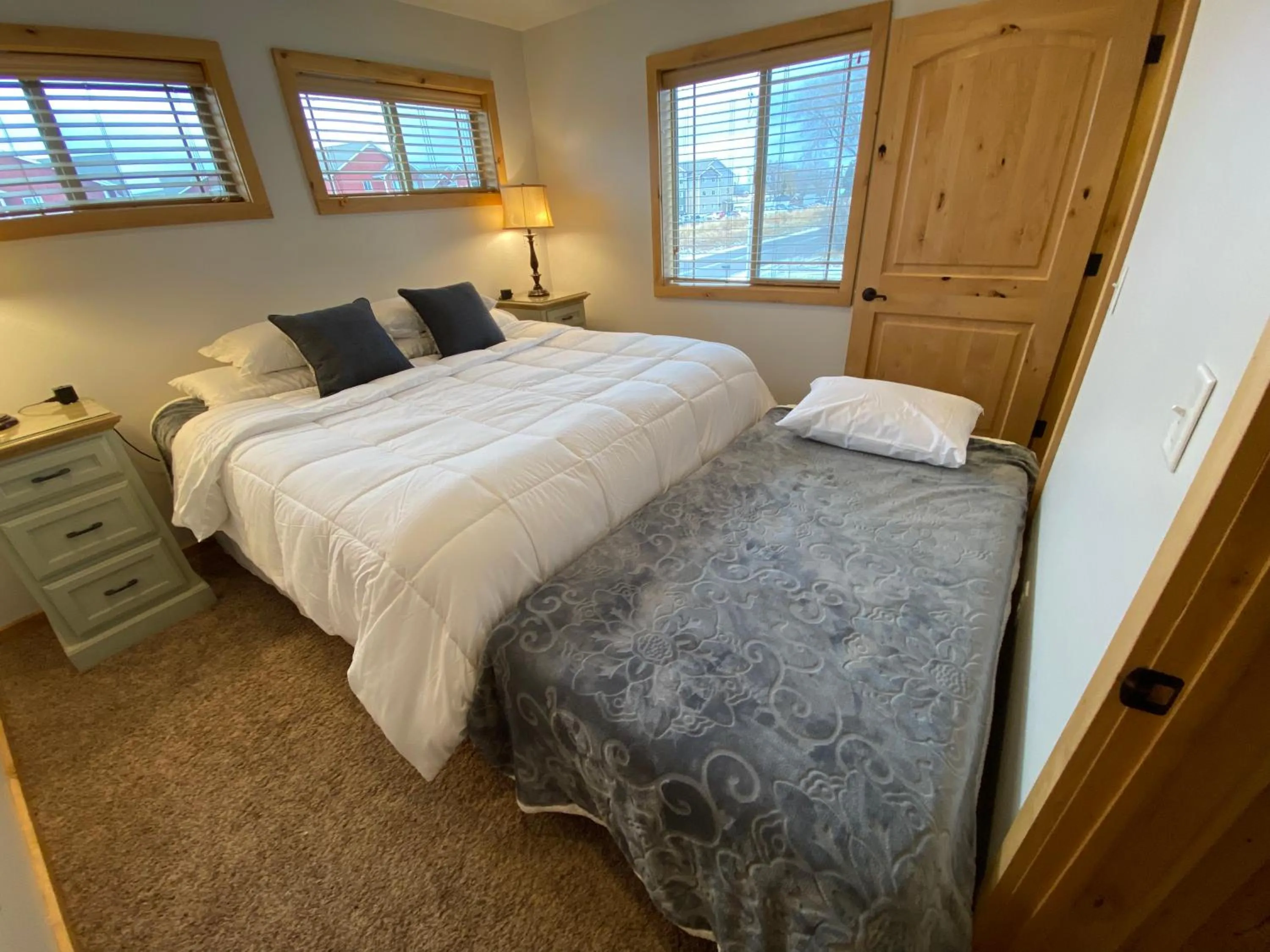 Other, Bed in The Raspberry Garden