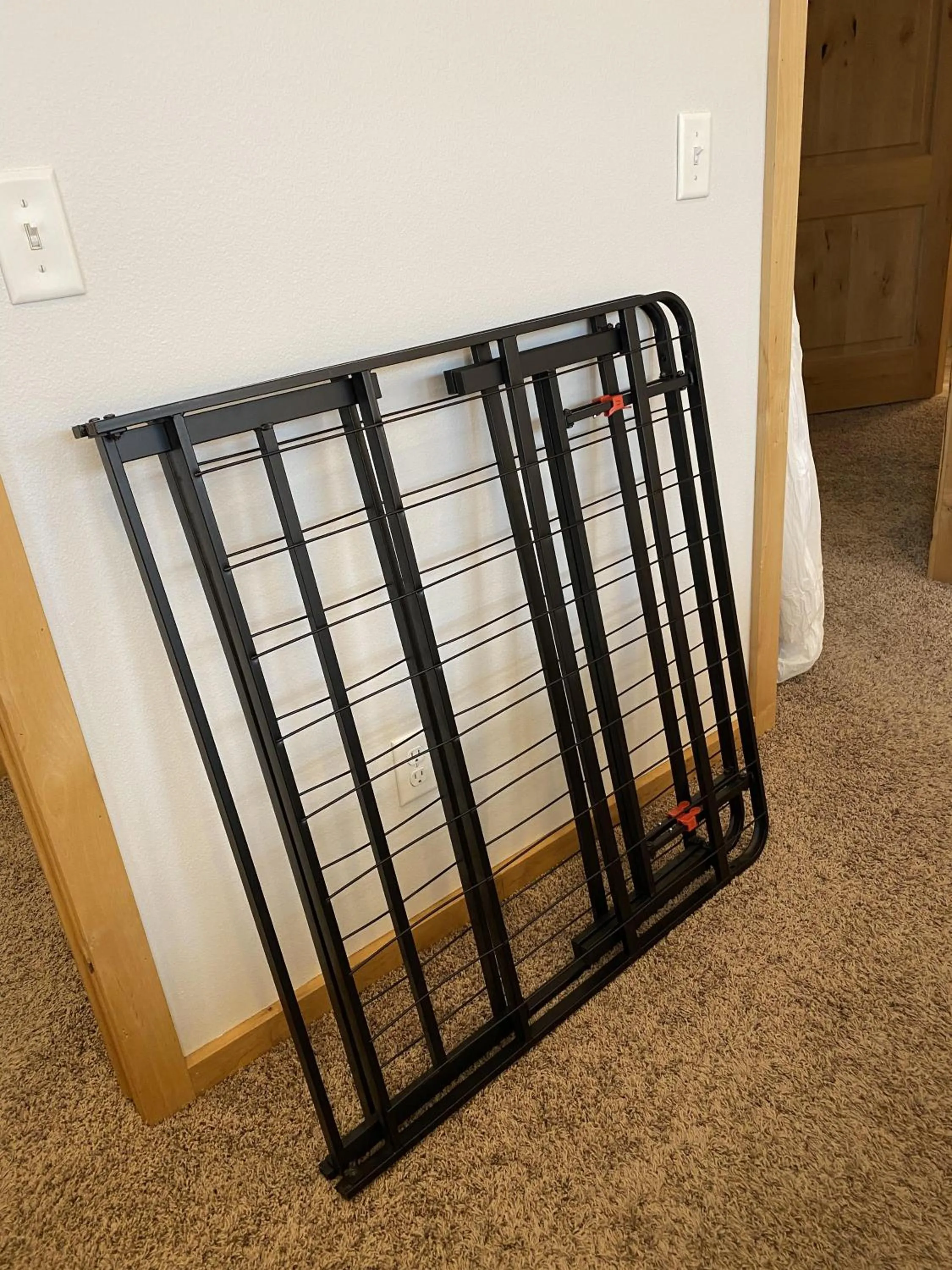 Living room, Bed in The Raspberry Garden