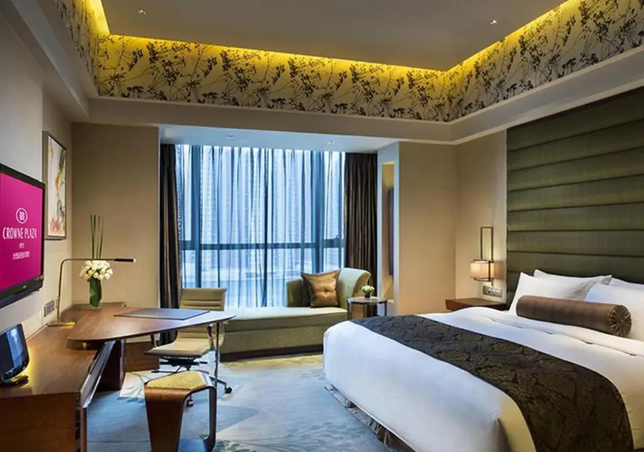 Standard King Room - Smoking in Crowne Plaza Hefei by IHG Standard King Room - Smoking in Crowne Plaza Hefei by IHG