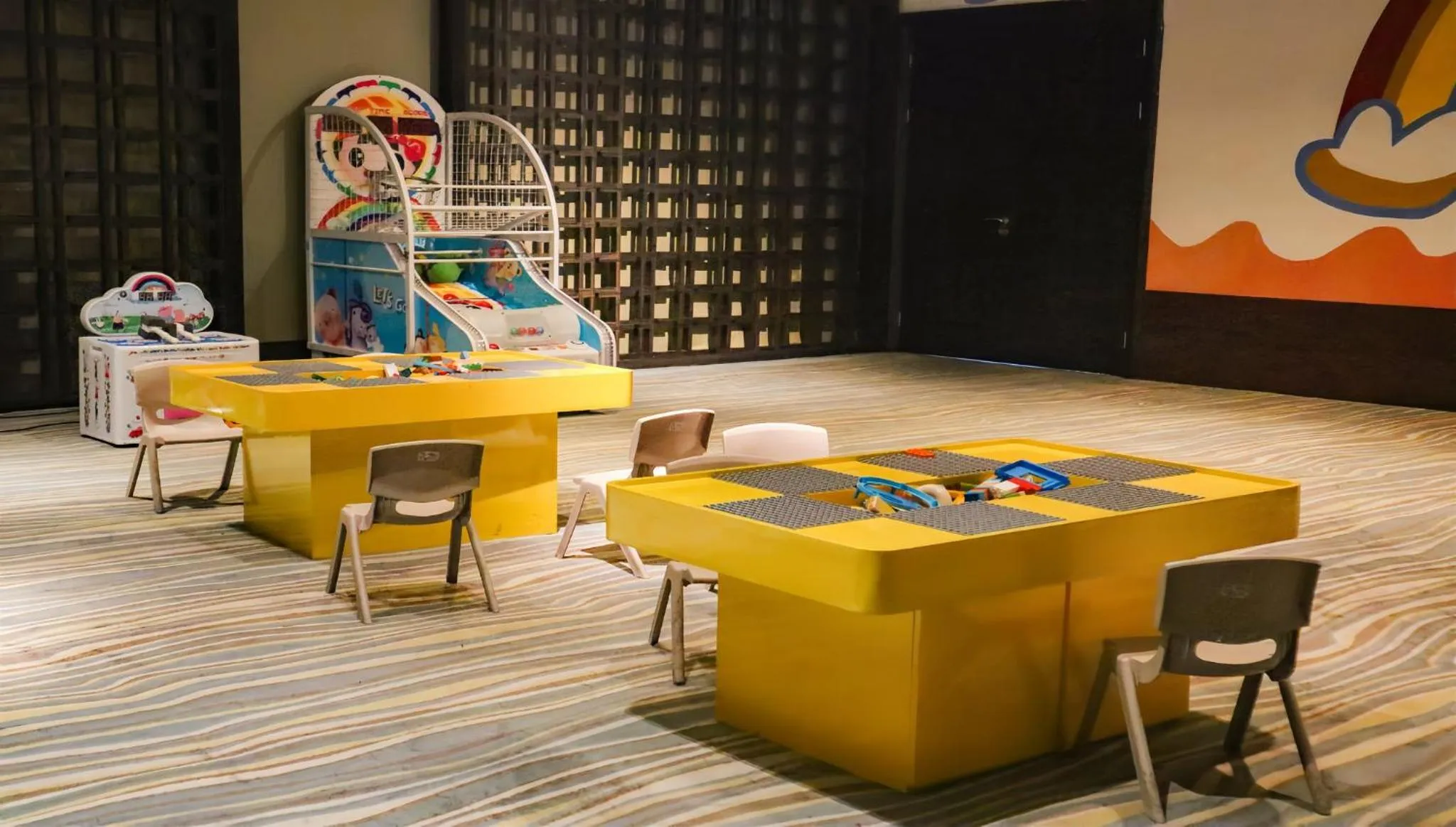 Game Room in Crowne Plaza Hefei by IHG