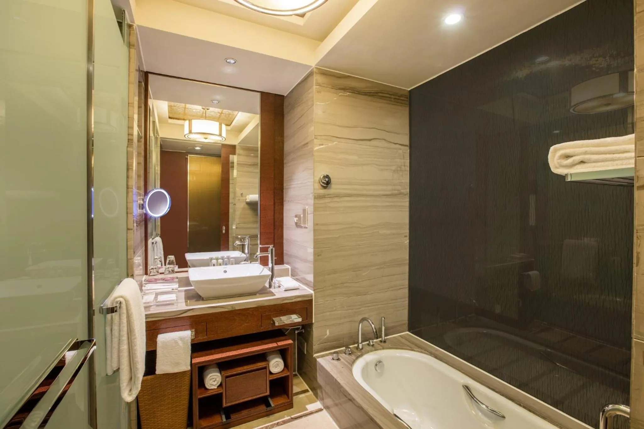 Photo of the whole room in Crowne Plaza Hefei by IHG