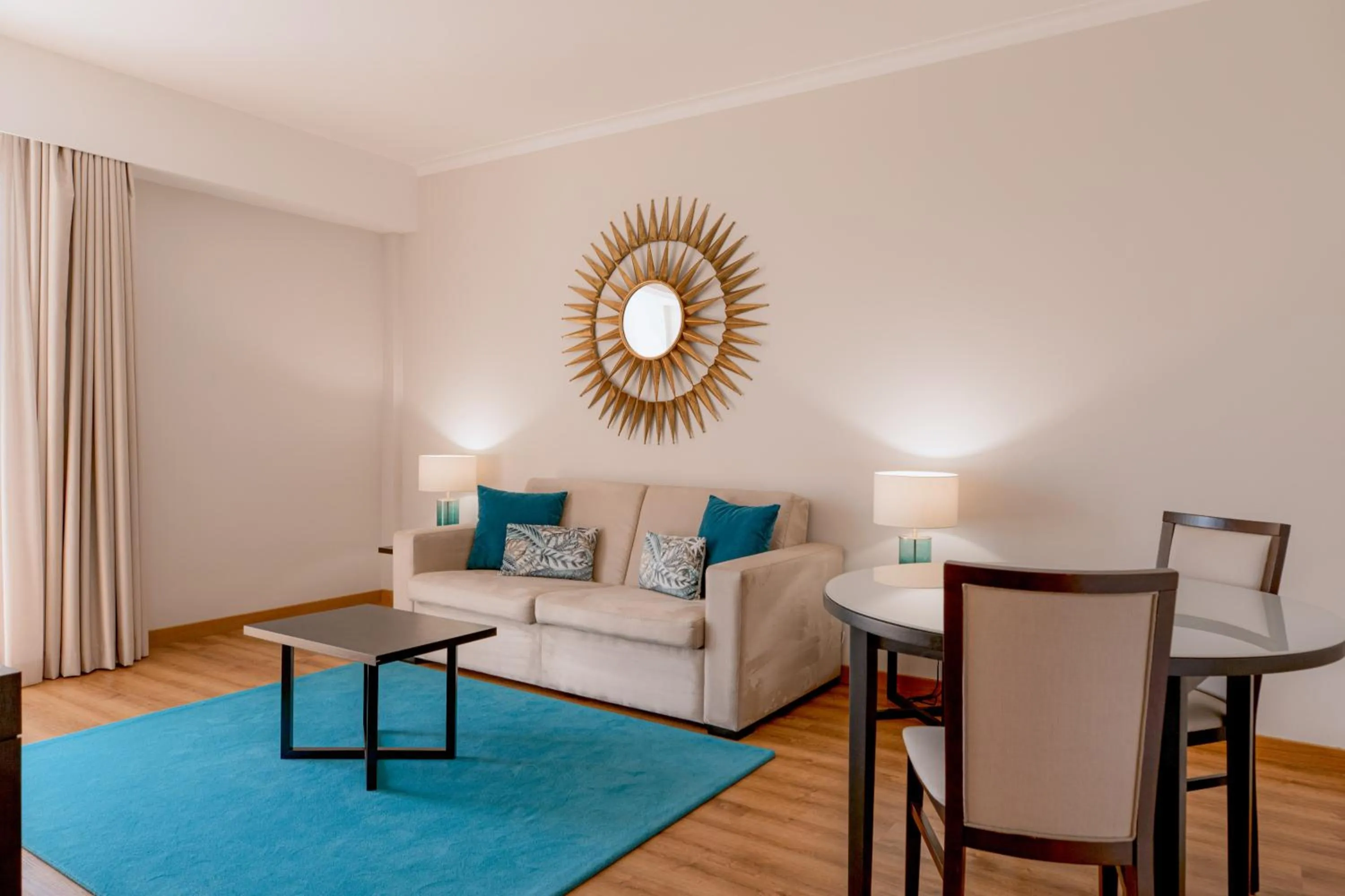 TV and multimedia in Hotel Covilhã Dona Maria Affiliated by Meliá