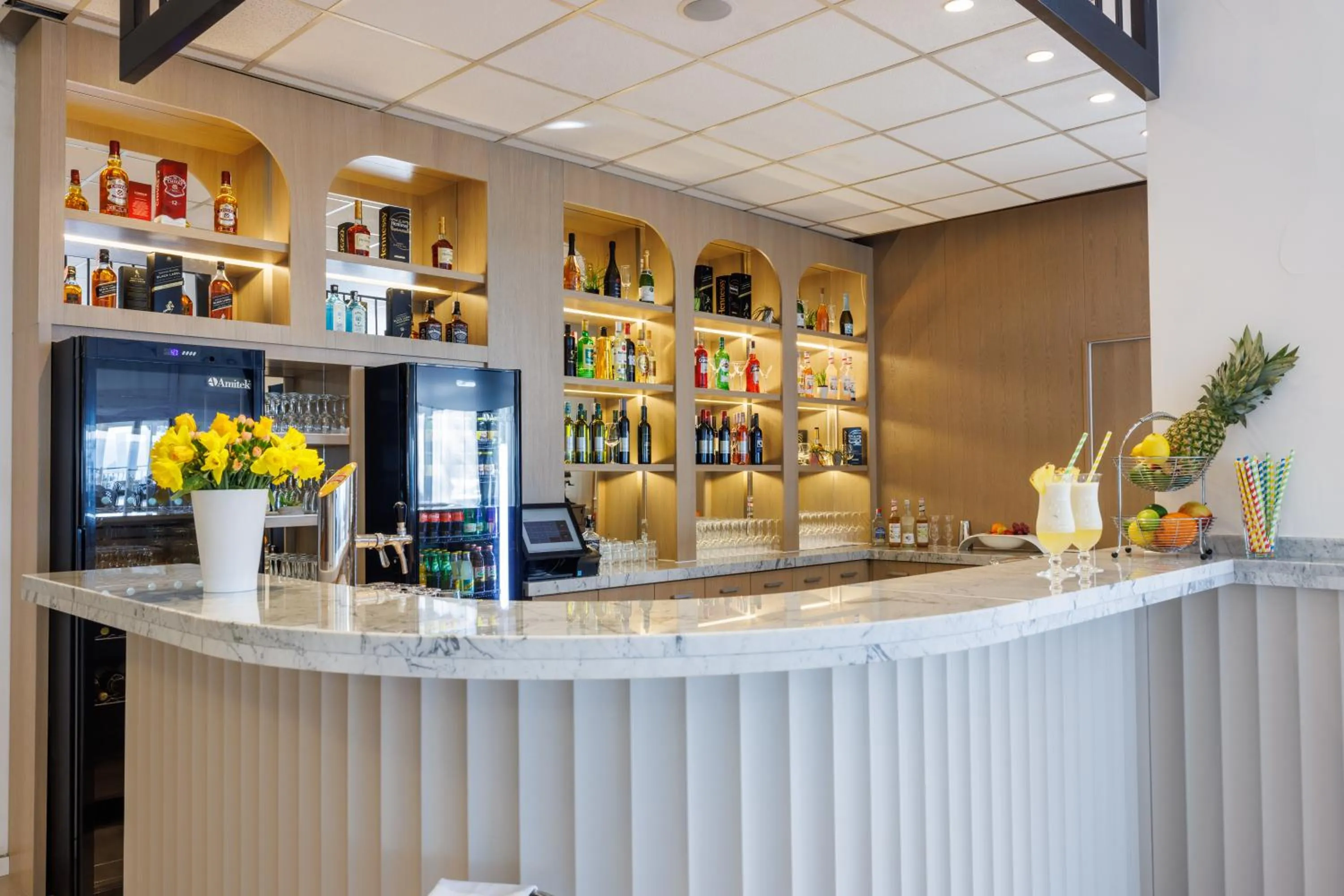 Lounge or bar in Mediteran Maradiso Hotel by Aminess