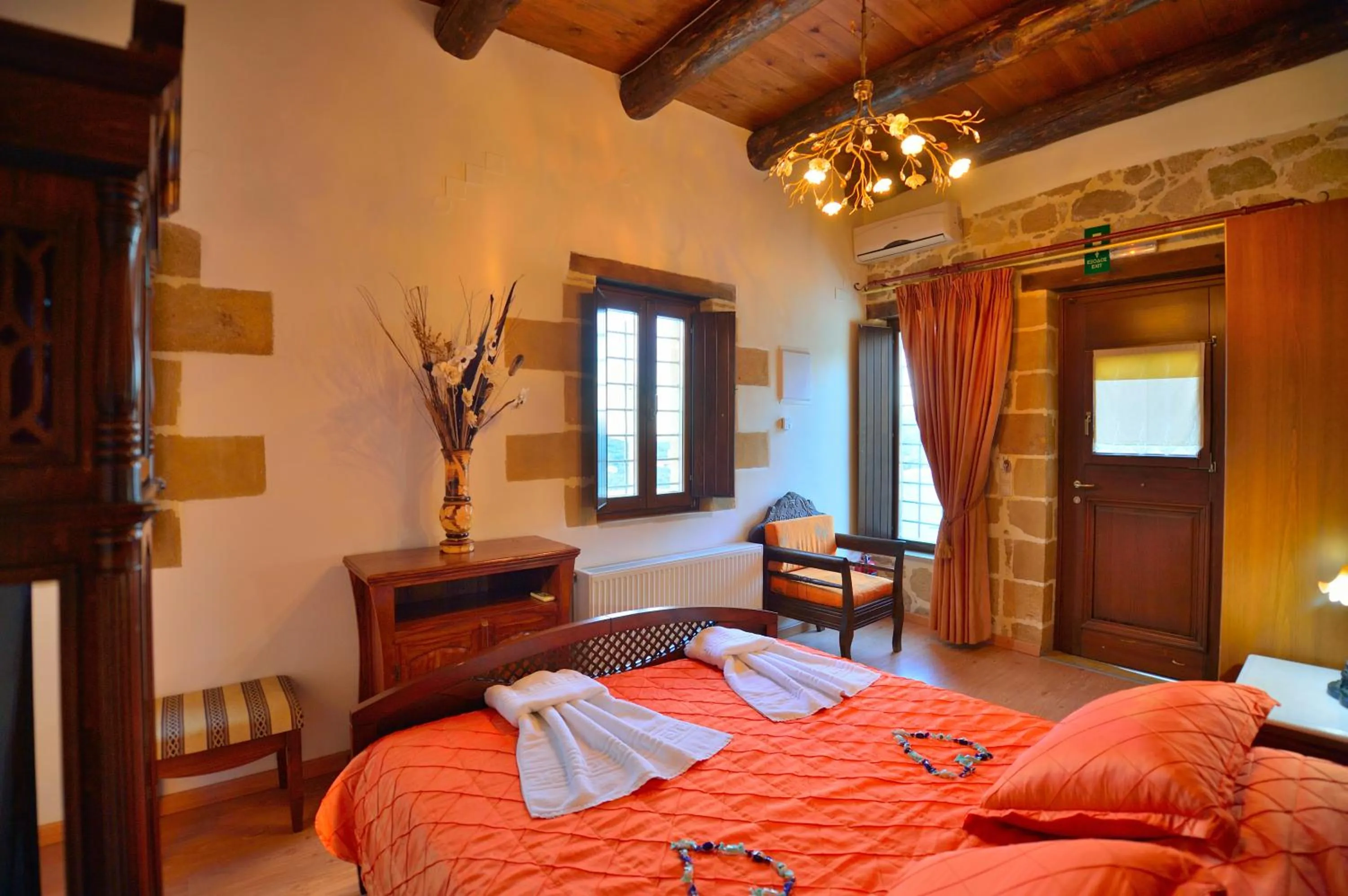 Day, Bed in Maria Villas