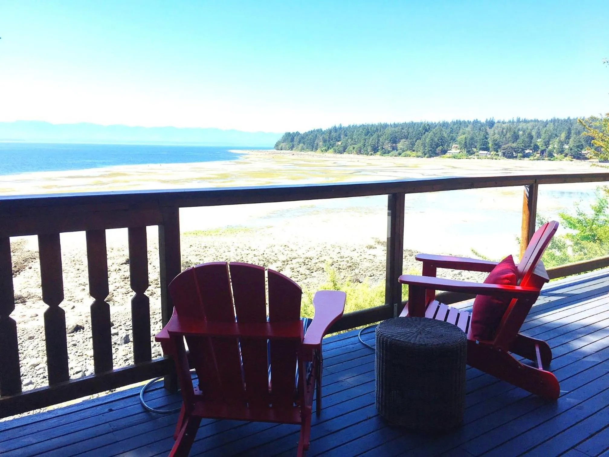 Property building in The Beach House Texada - Gillies Bay Favourite Cabin