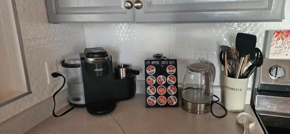 The Beach House Texada - Gillies Bay Favourite Cabin