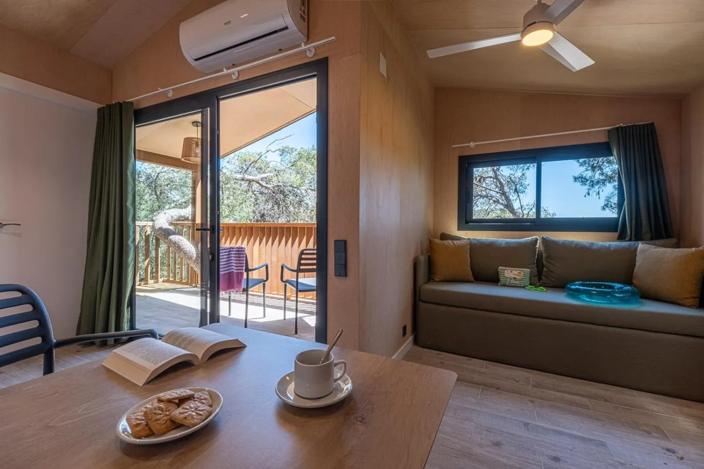 Living room in Camping Estival Torre de la Mora