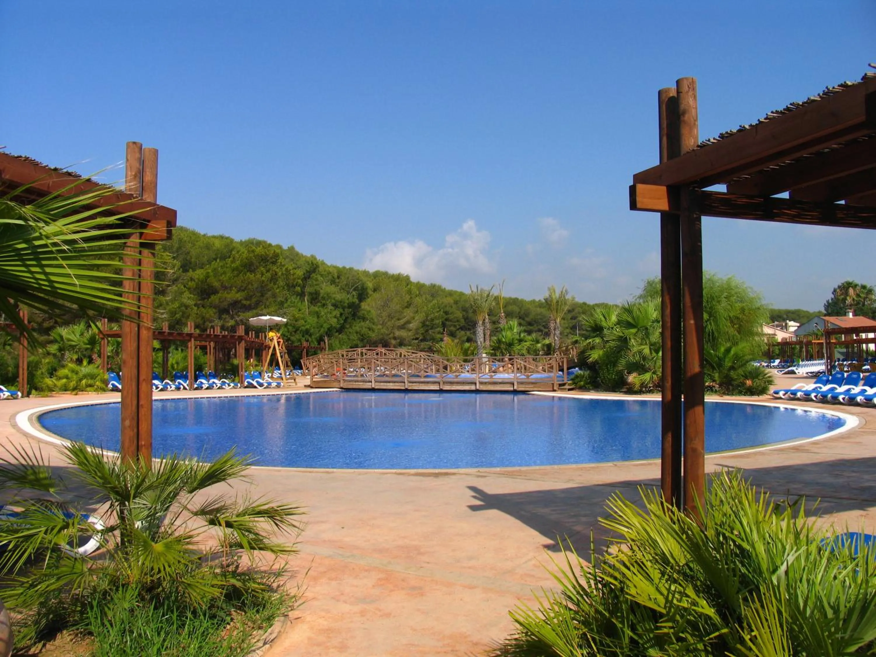 Swimming pool in Camping Estival Torre de la Mora