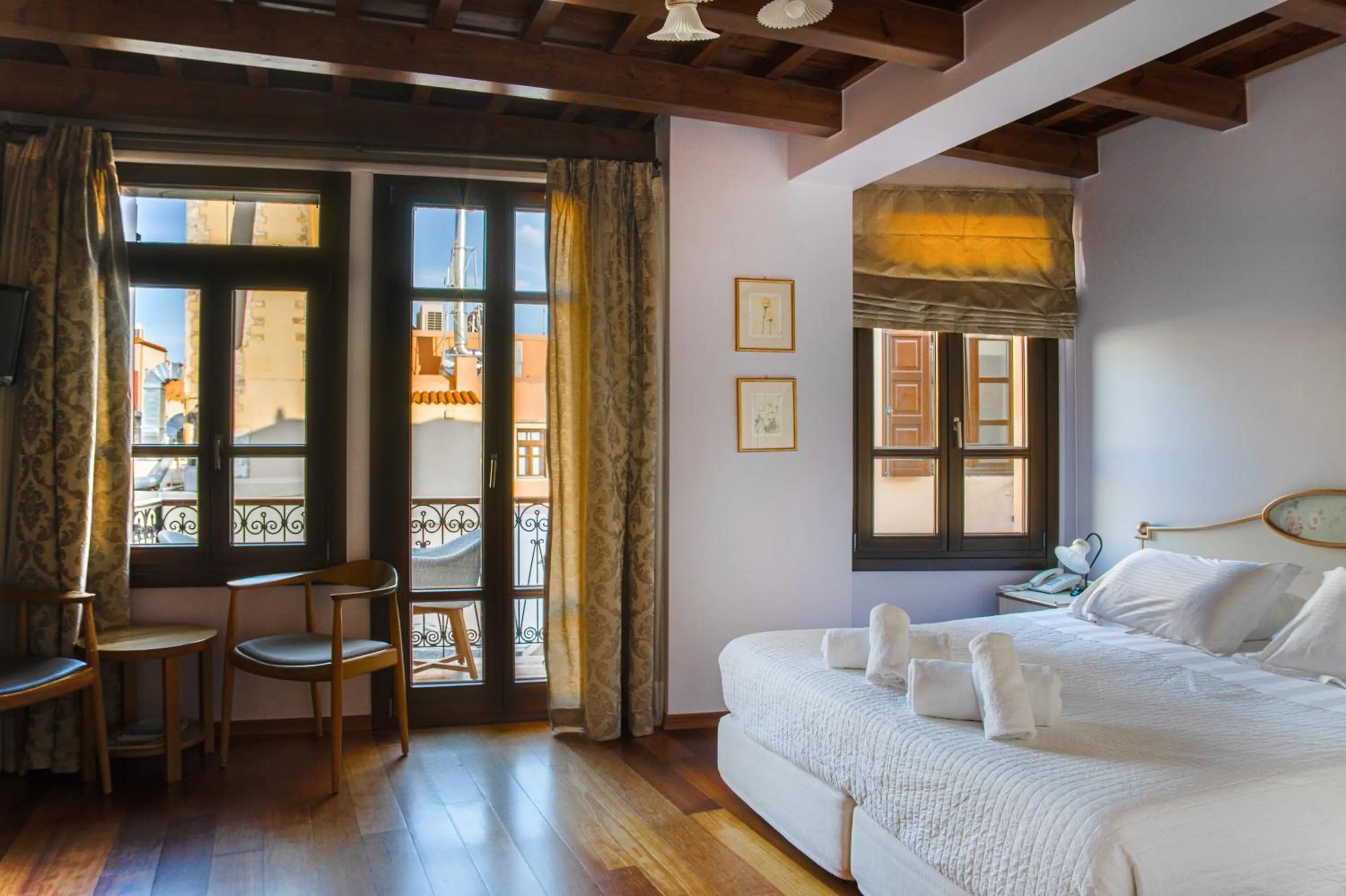 Photo of the whole room, Bed in Palazzo Duca