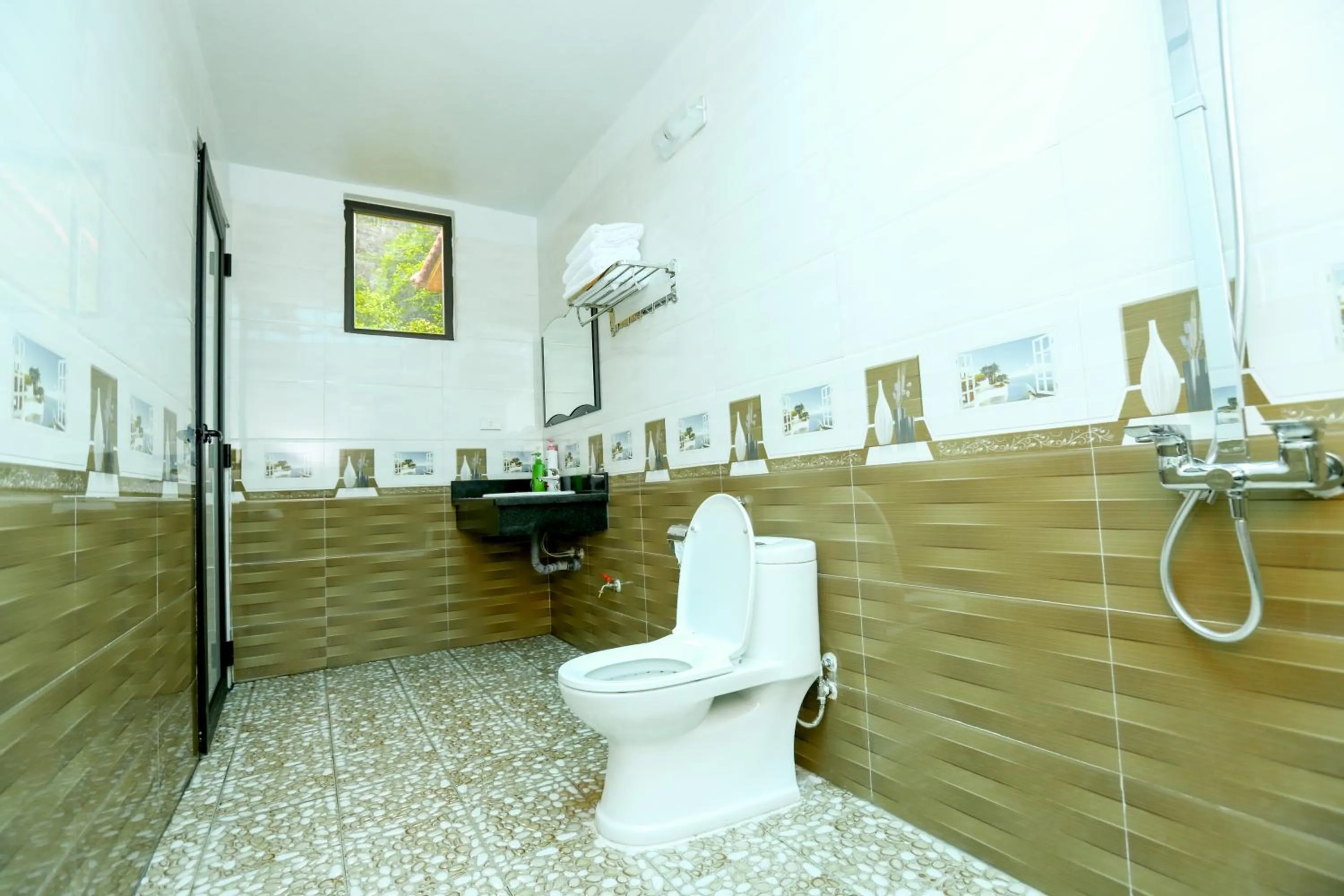 Photo of the whole room in An Ngoc Tam Coc Bungalow