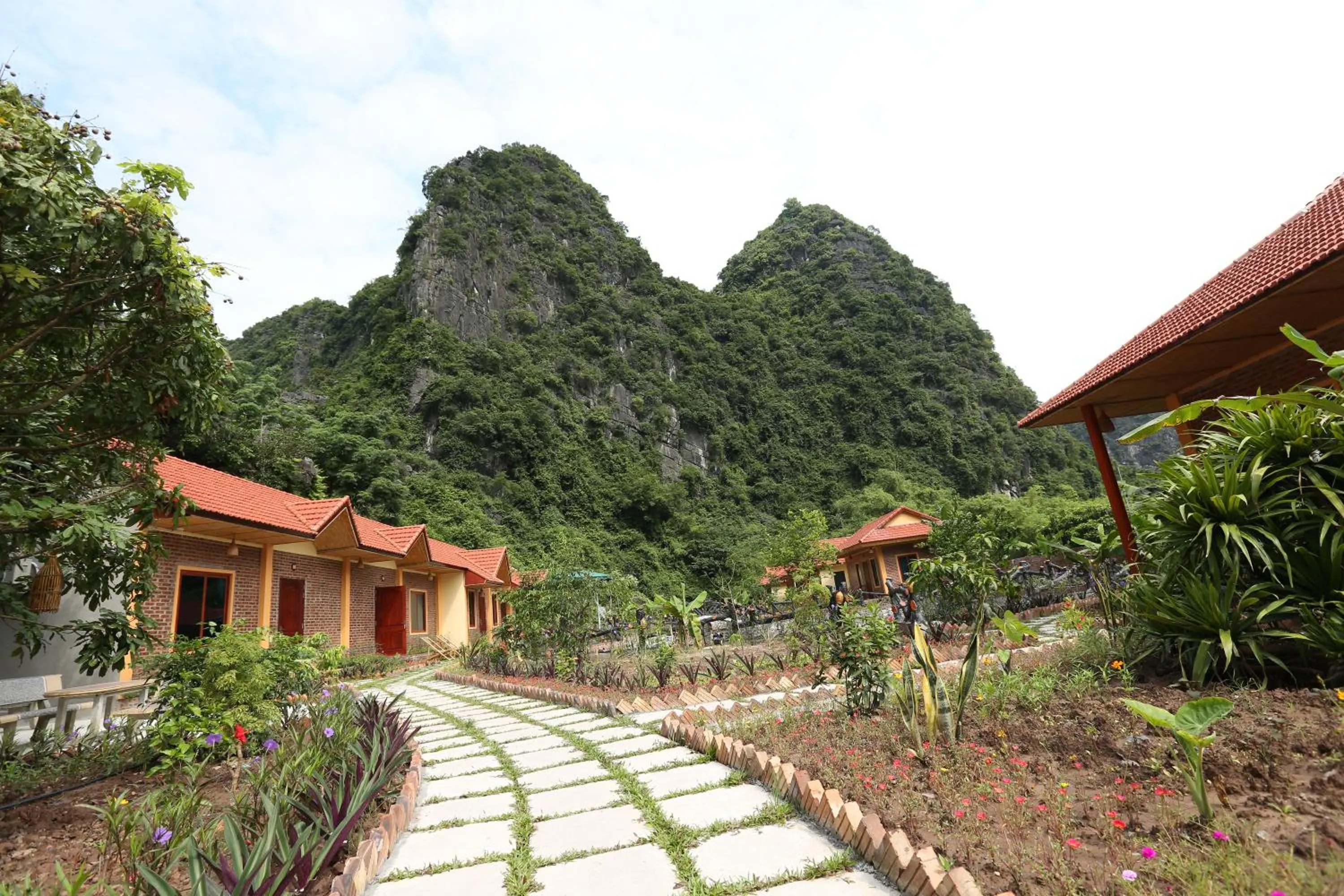 Area and facilities in An Ngoc Tam Coc Bungalow