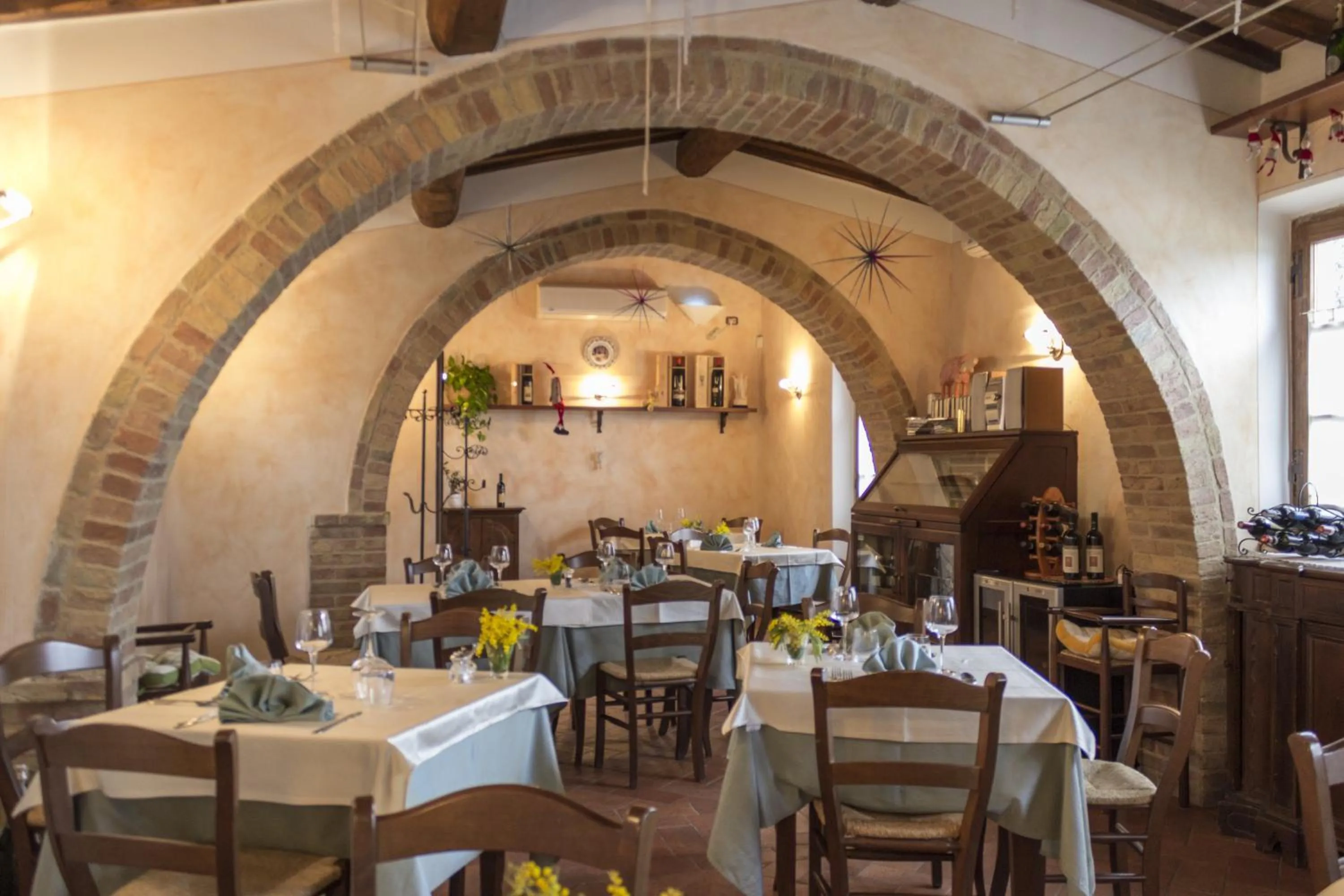 Restaurant/places to eat in Piccolo Hotel San Valentino