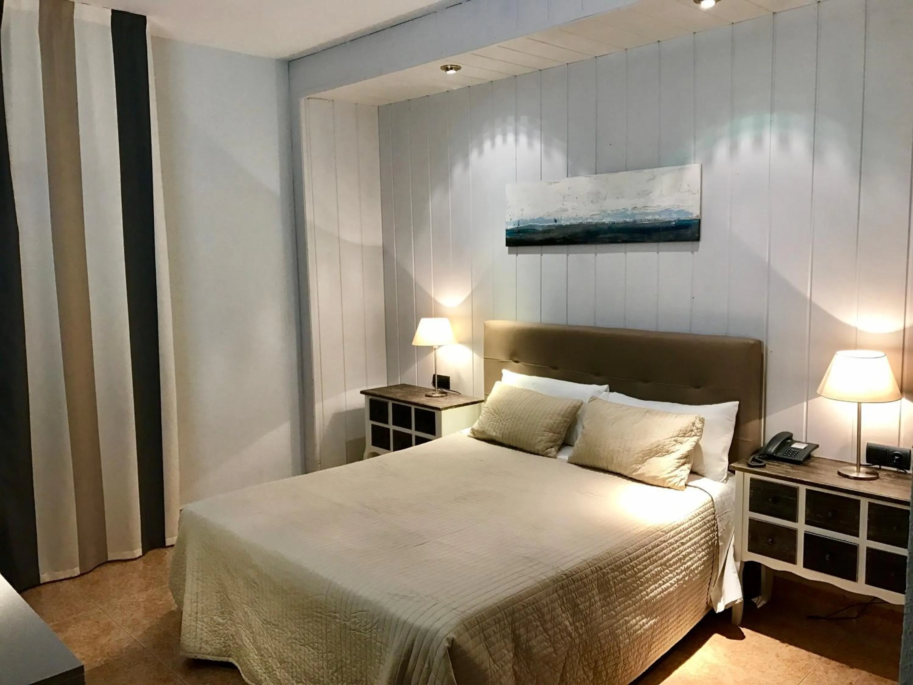 Bedroom, Bed in Hotel Valjunco