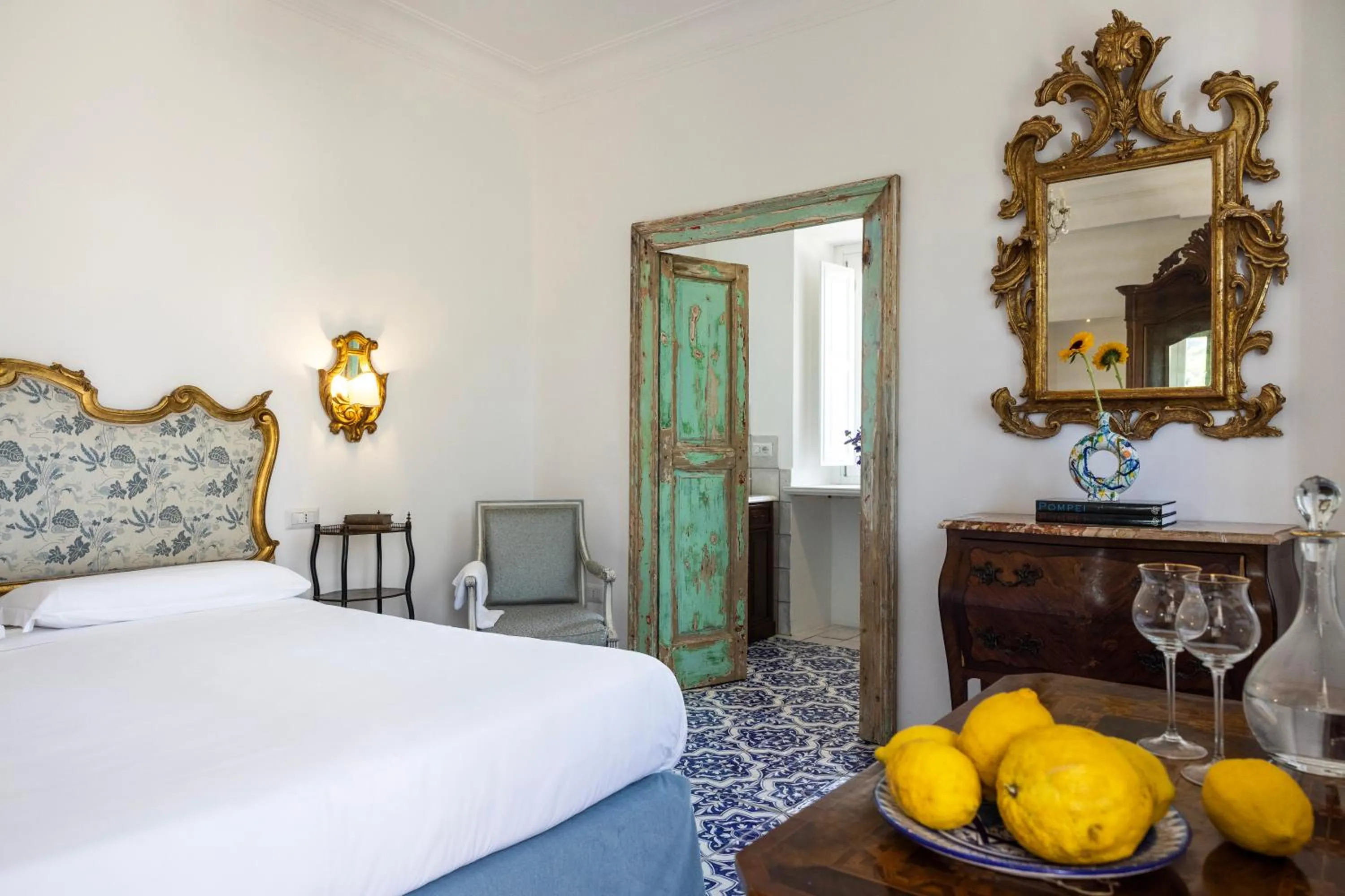 Bed in Villa De Cillis Carafa