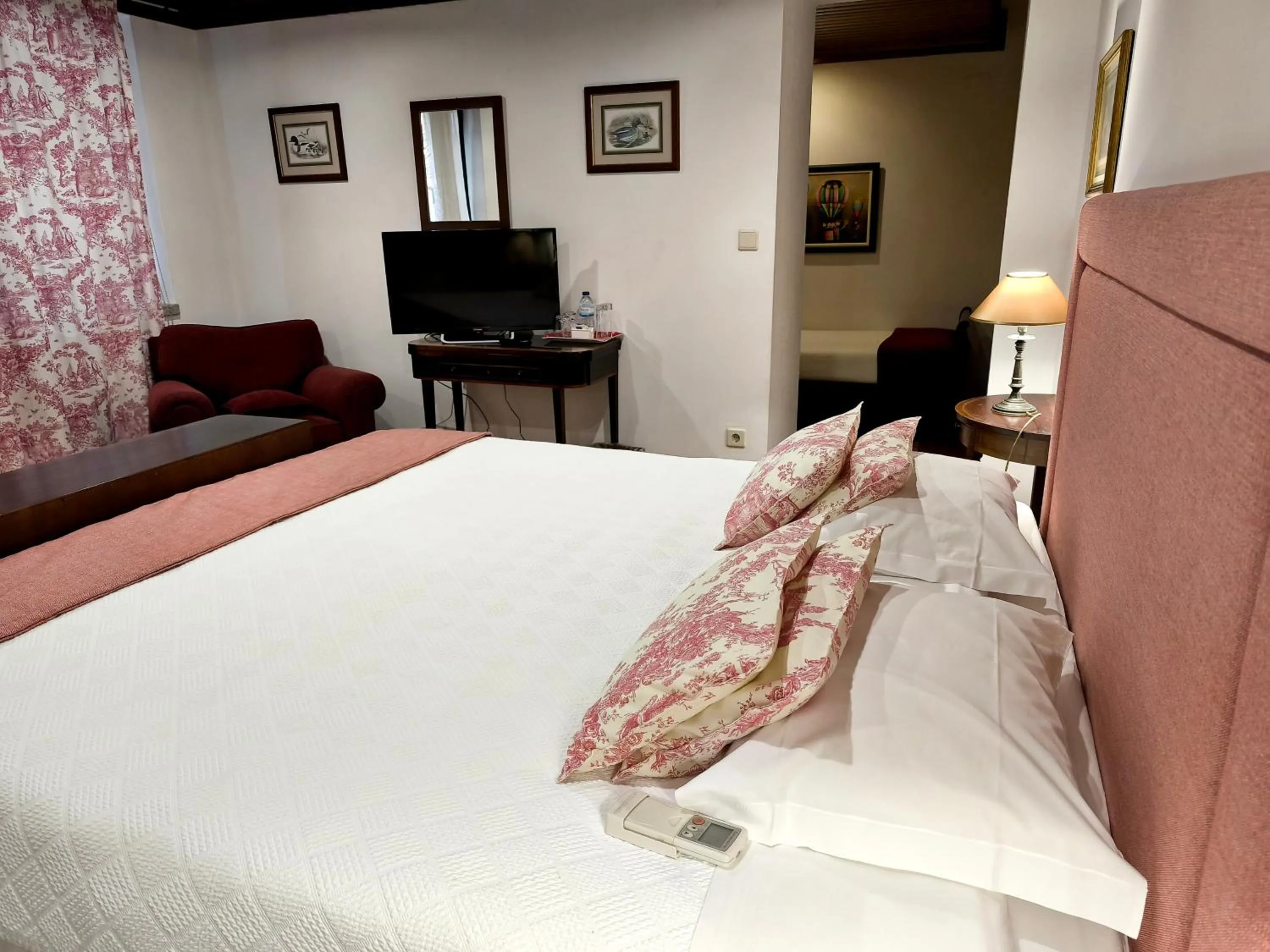 Decorative detail, Bed in Casa de Santa Ana da Beira