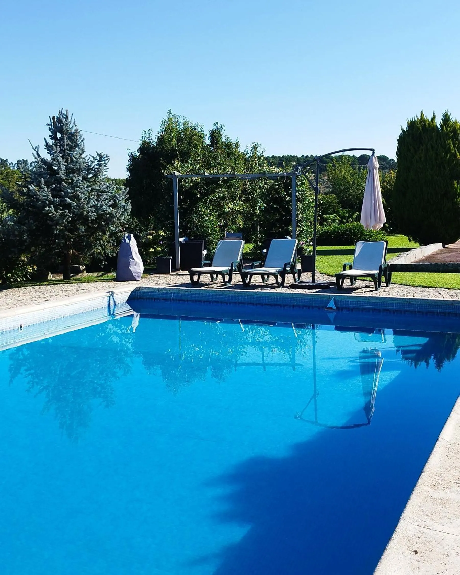 Day in Casa de Santa Ana da Beira