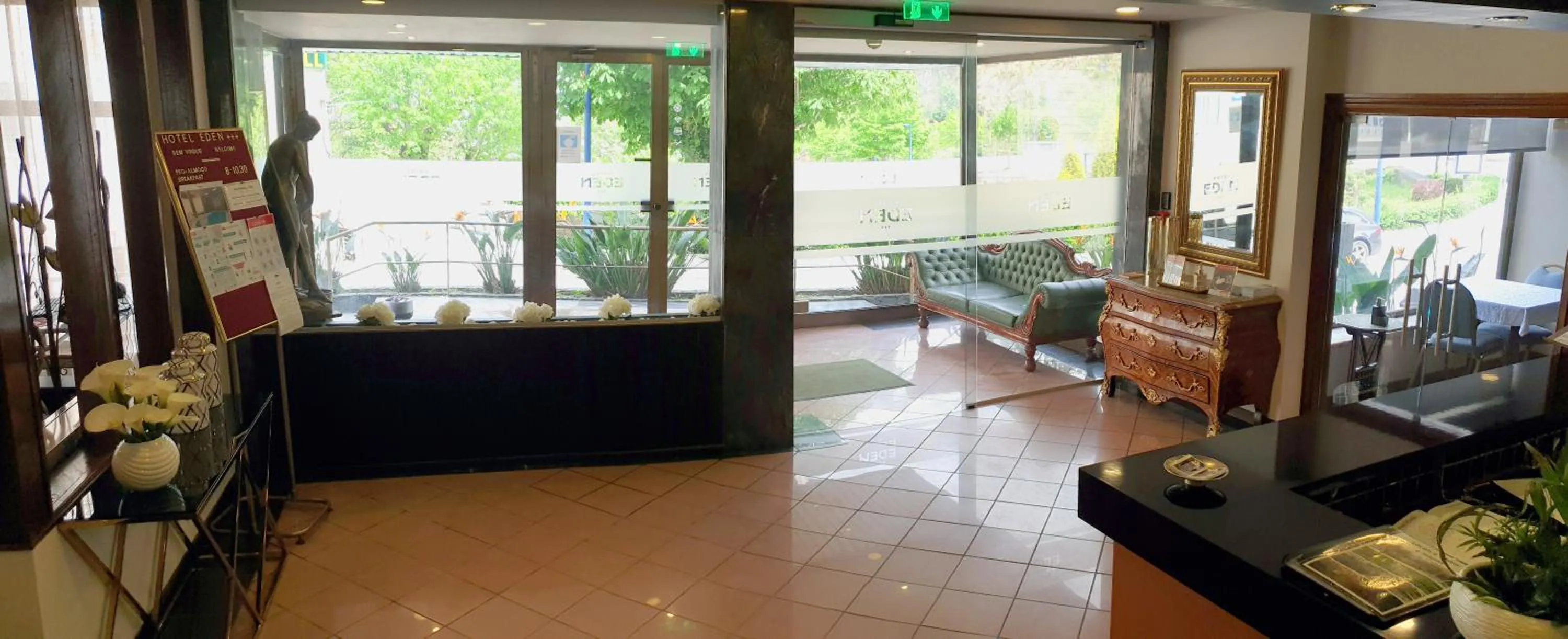 Lobby or reception in Hotel Eden