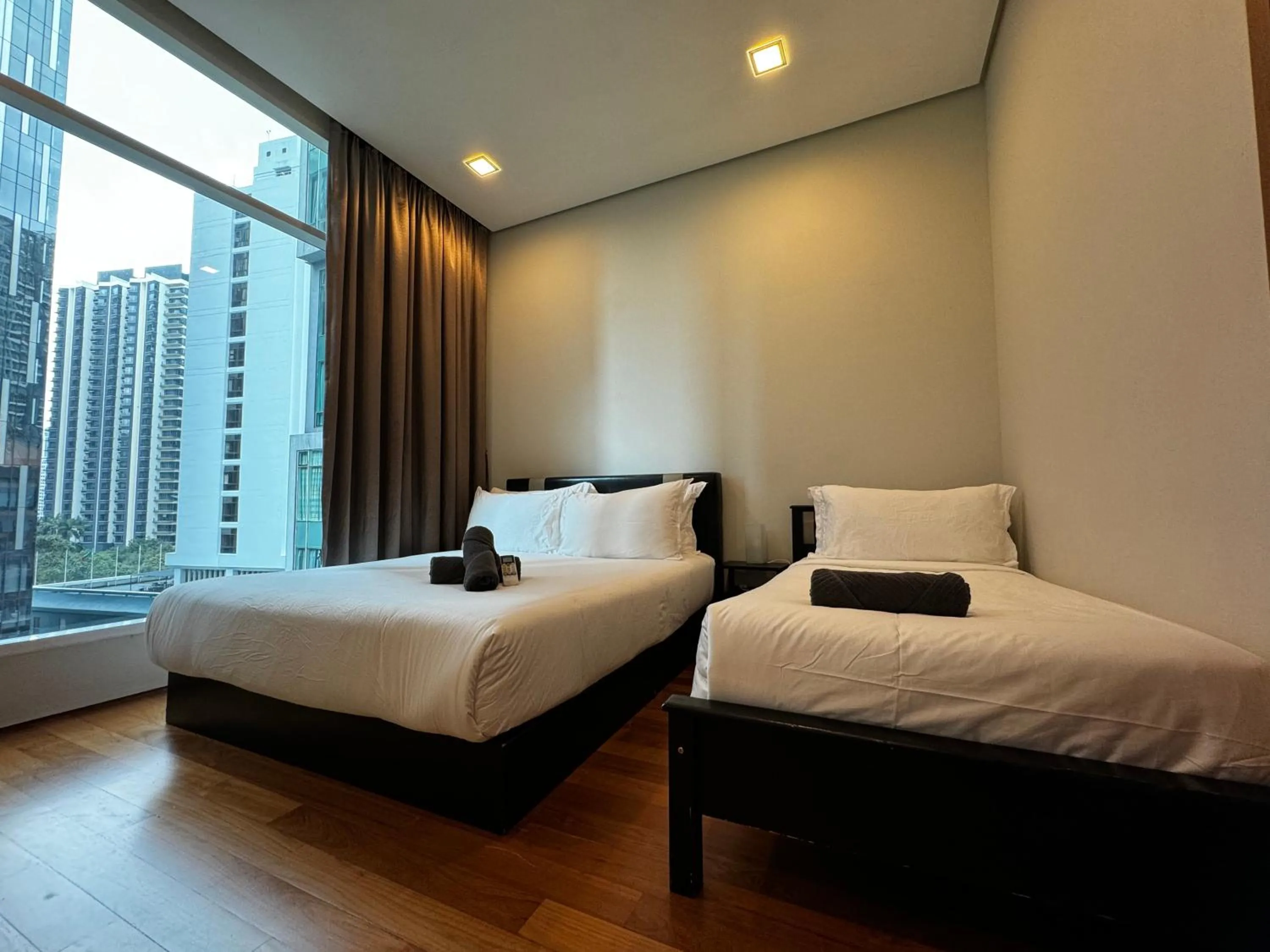 Bed in Soho Suites KLCC by Alucard's Cat