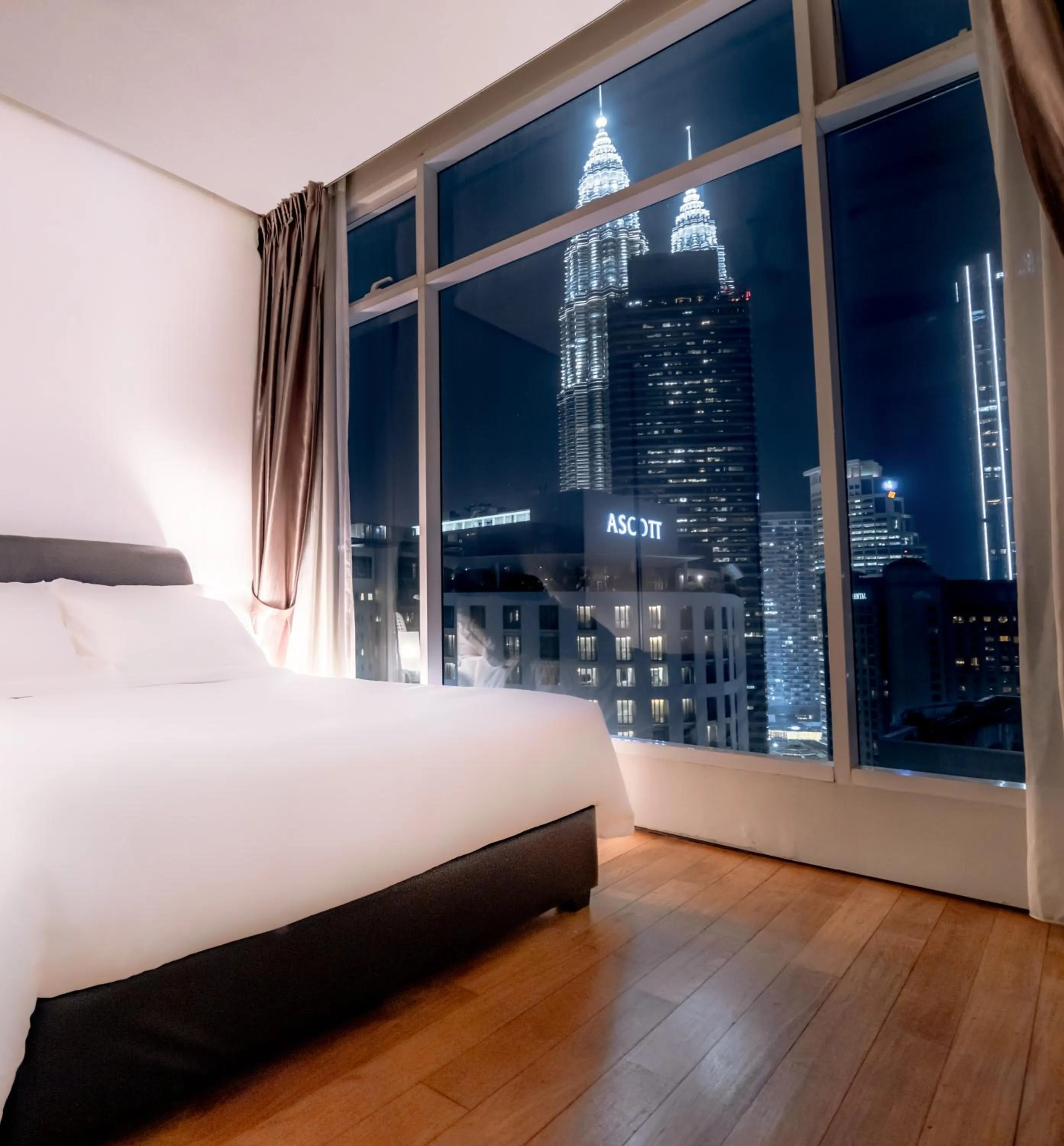 Night, Bed in Soho Suites KLCC by Alucard's Cat