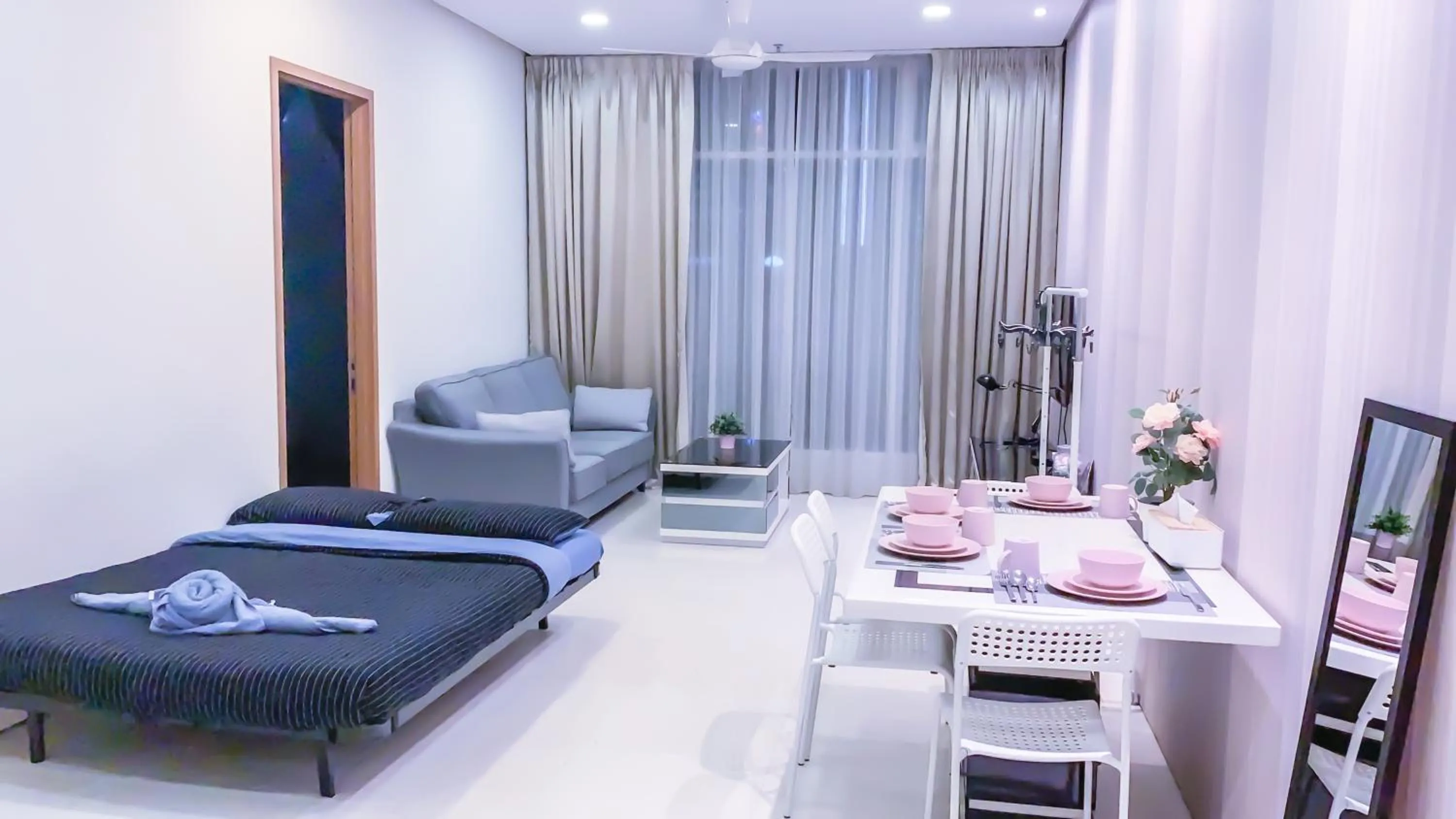 Living room, Bed in Soho Suites KLCC by Alucard's Cat