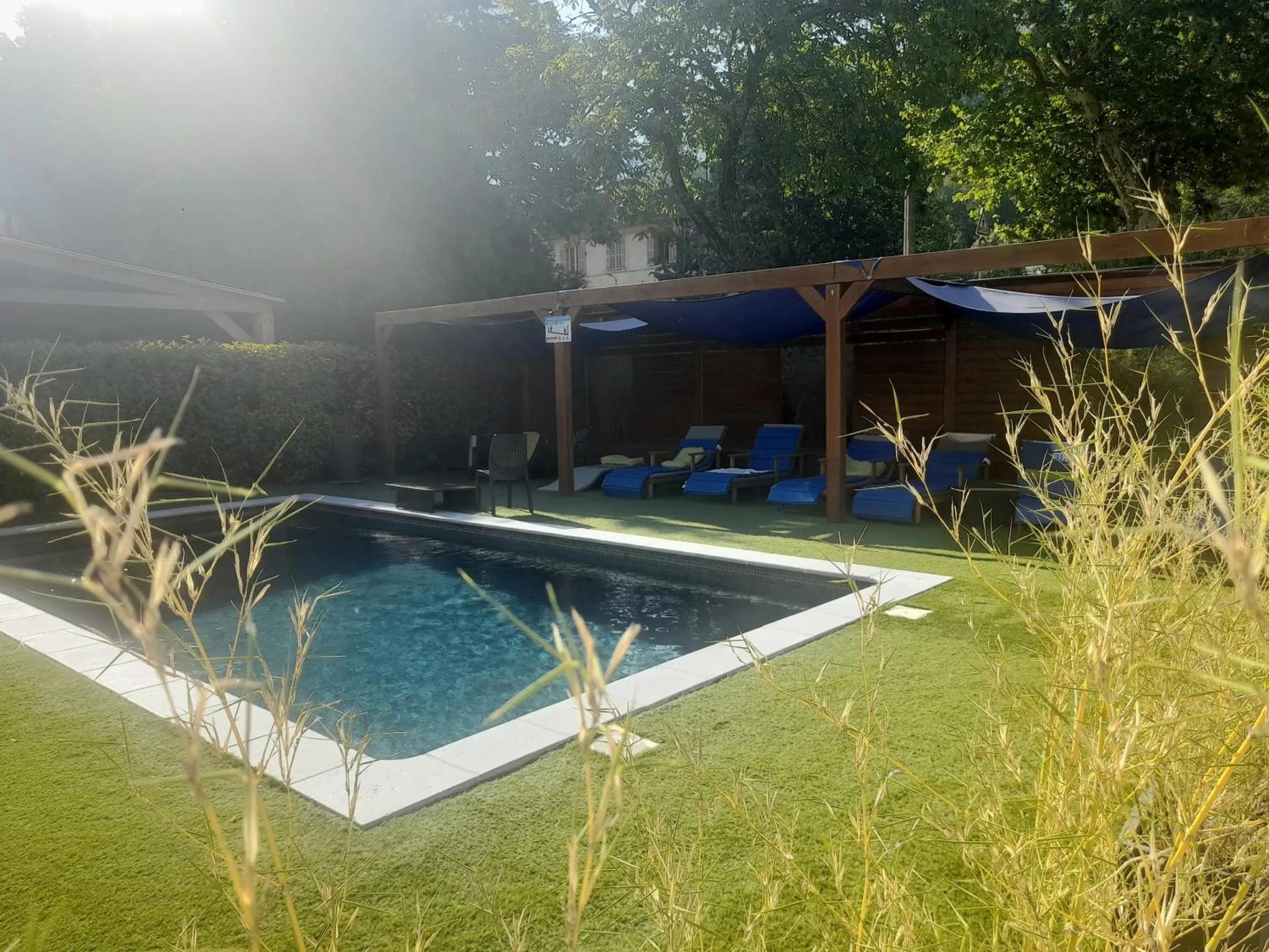 Pool view in Hôtel Les Alizés