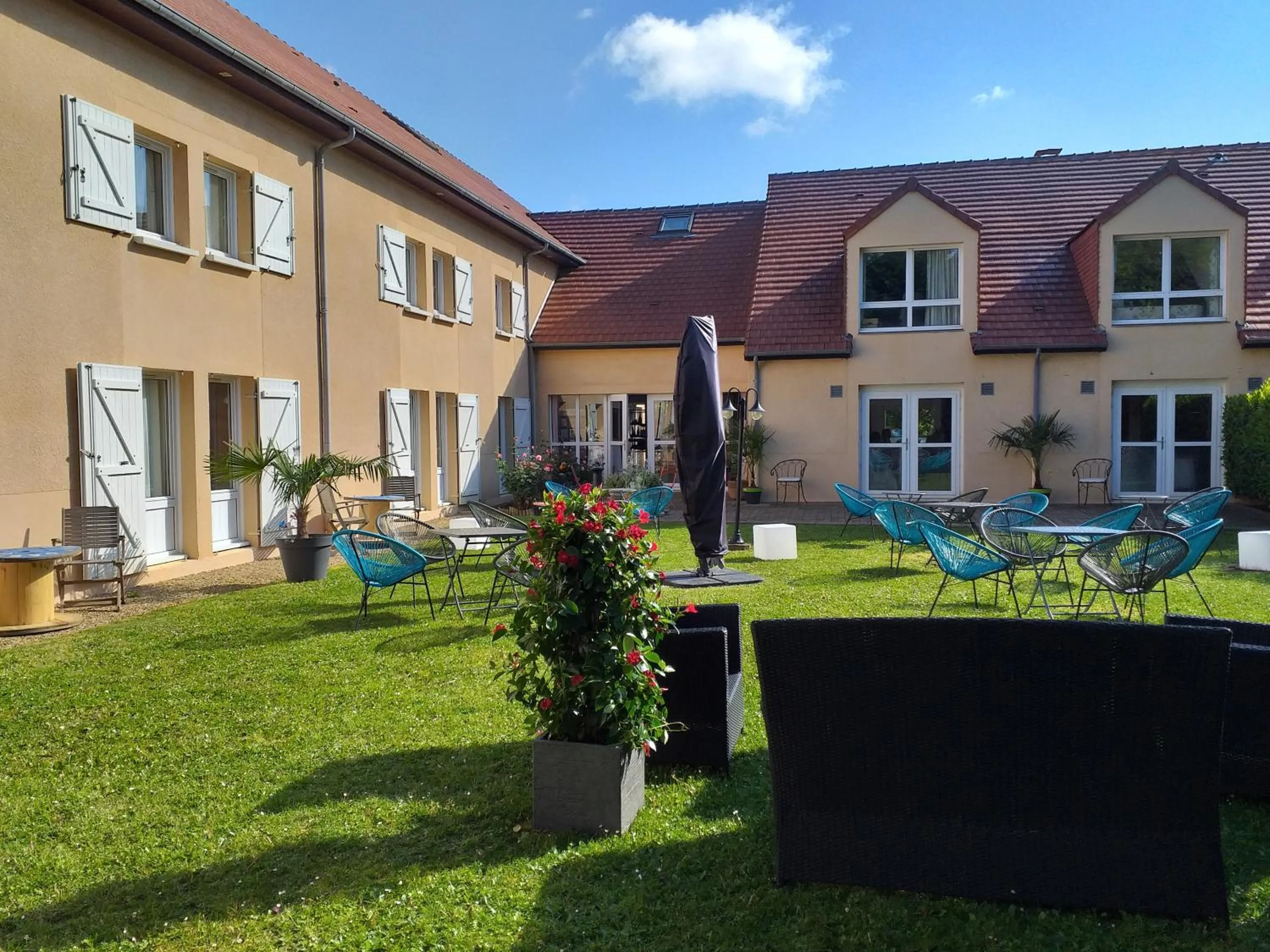 Property building in Hôtel Nell - Axelle - Maison Tassoni