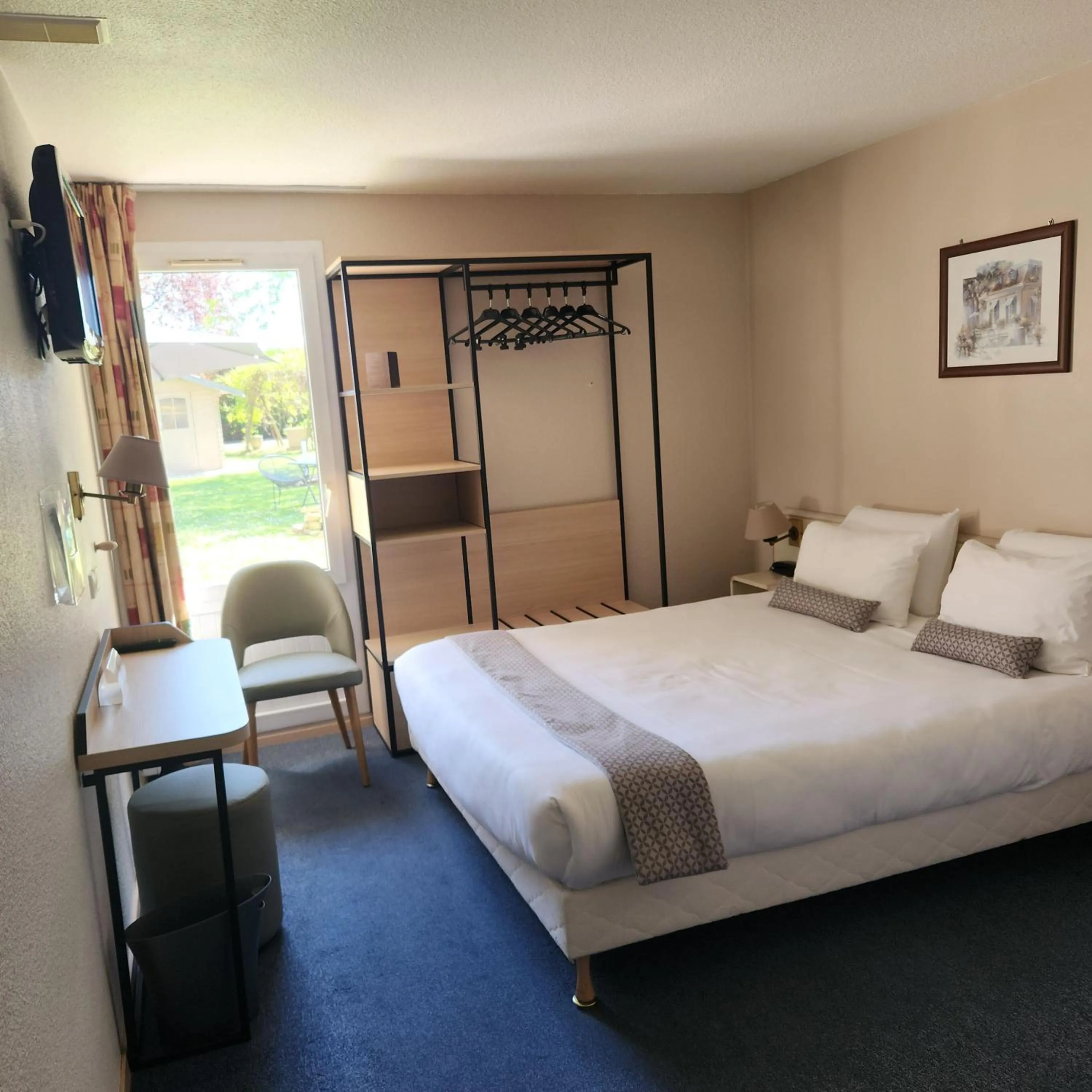 Bed in Hôtel Nell - Axelle - Maison Tassoni