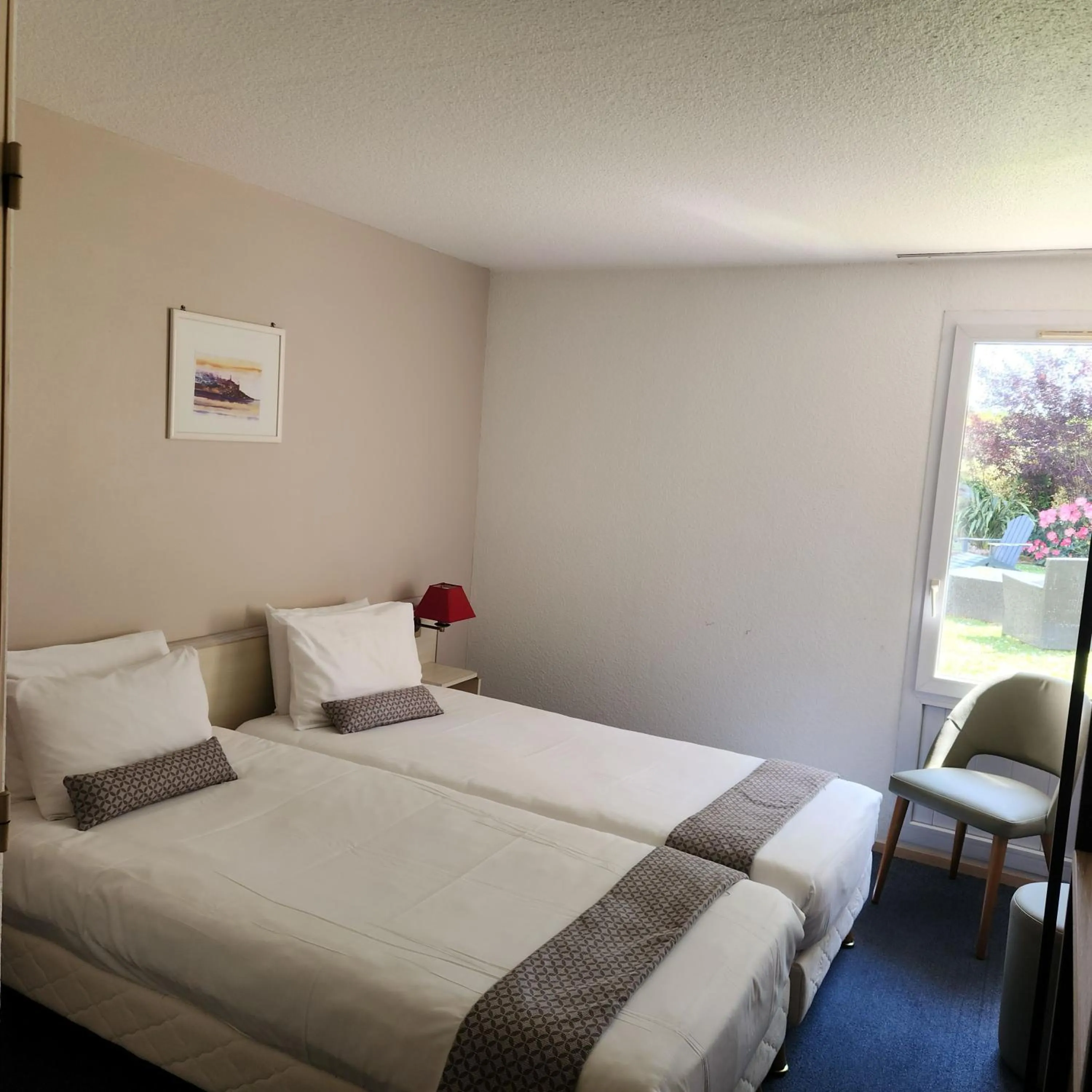 Bed in Hôtel Nell - Axelle - Maison Tassoni