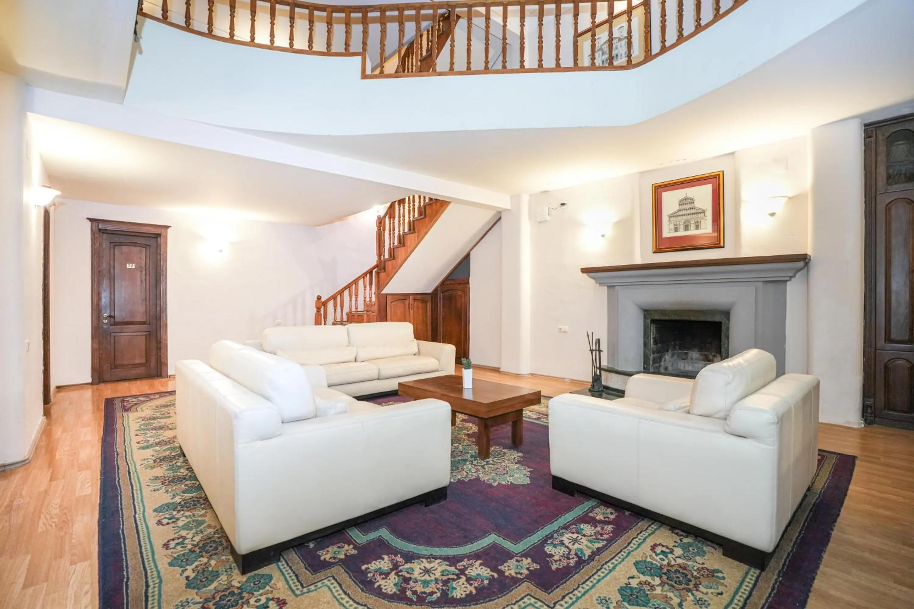 Living room in Beaumonde Hotel Tbilisi