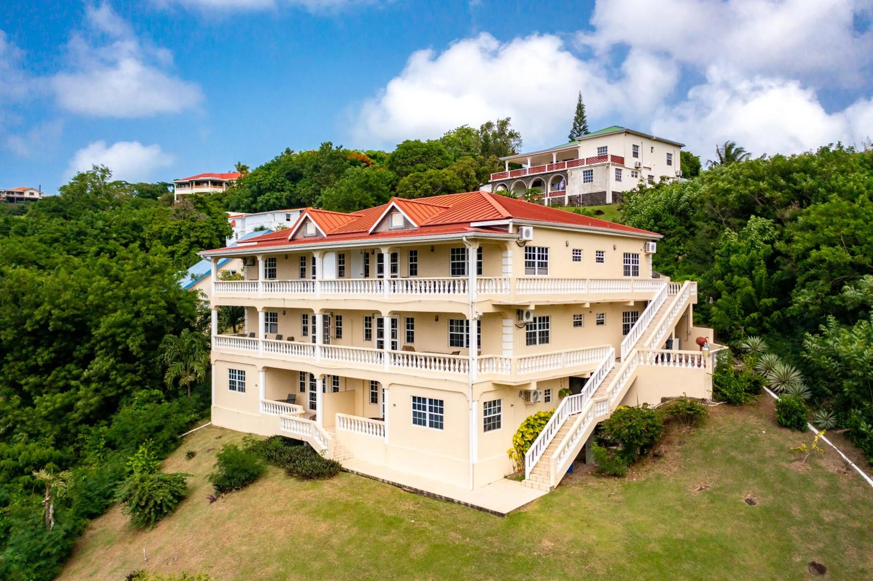 Property building in Woburn Villas