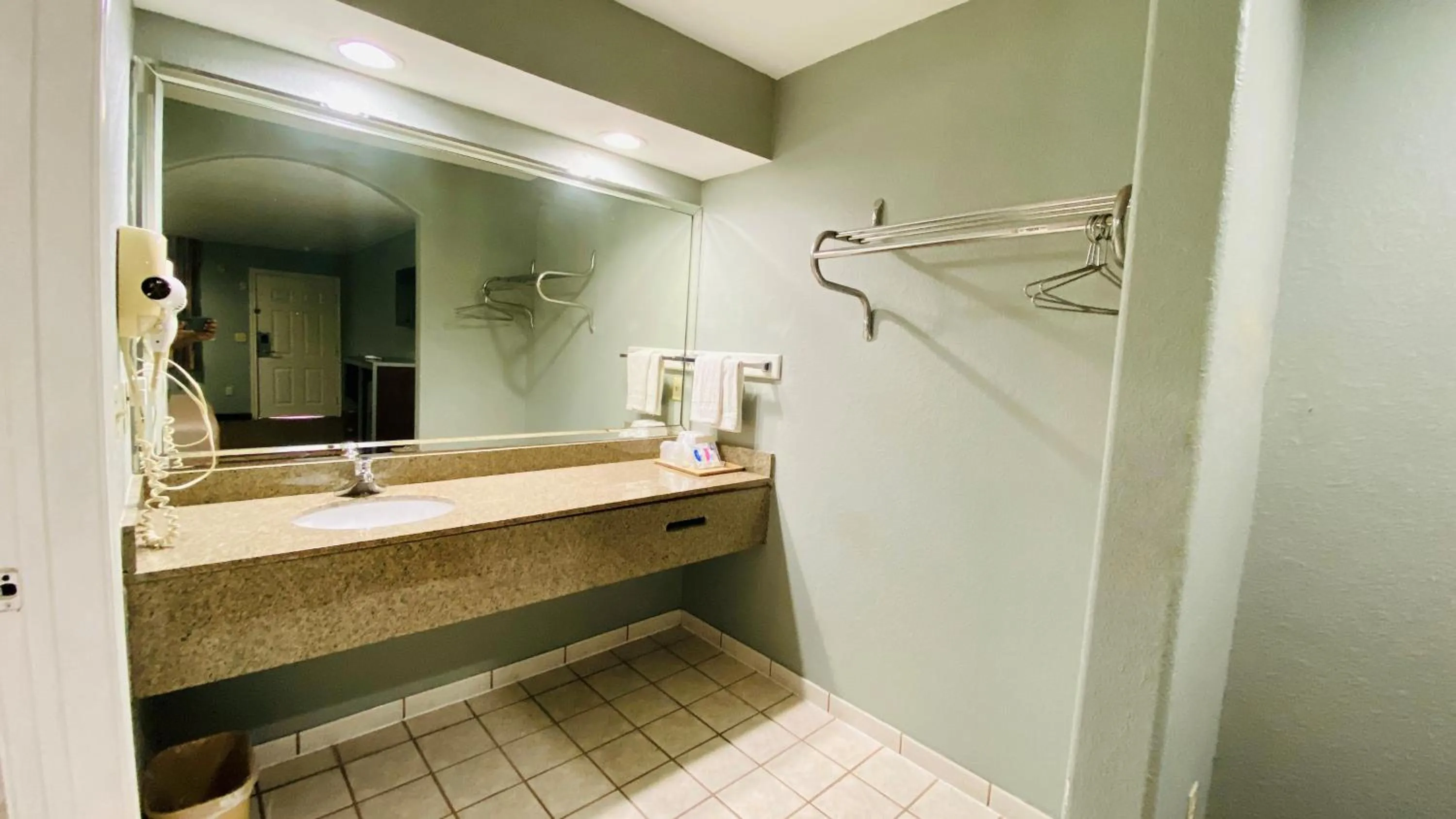 Bathroom in Home Place Inn and Suites-Hobby