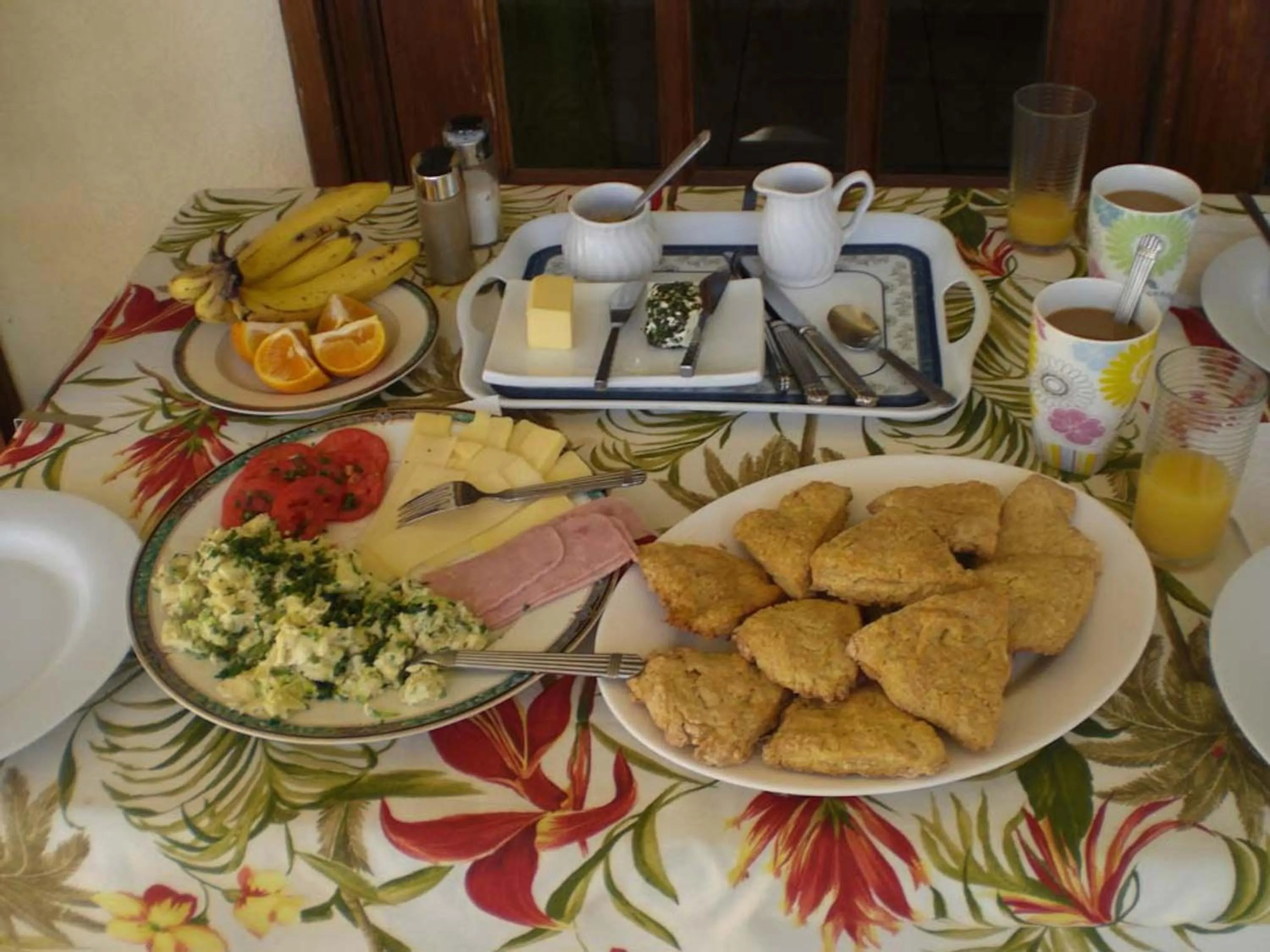 Breakfast in Gemini House Bed & Breakfast