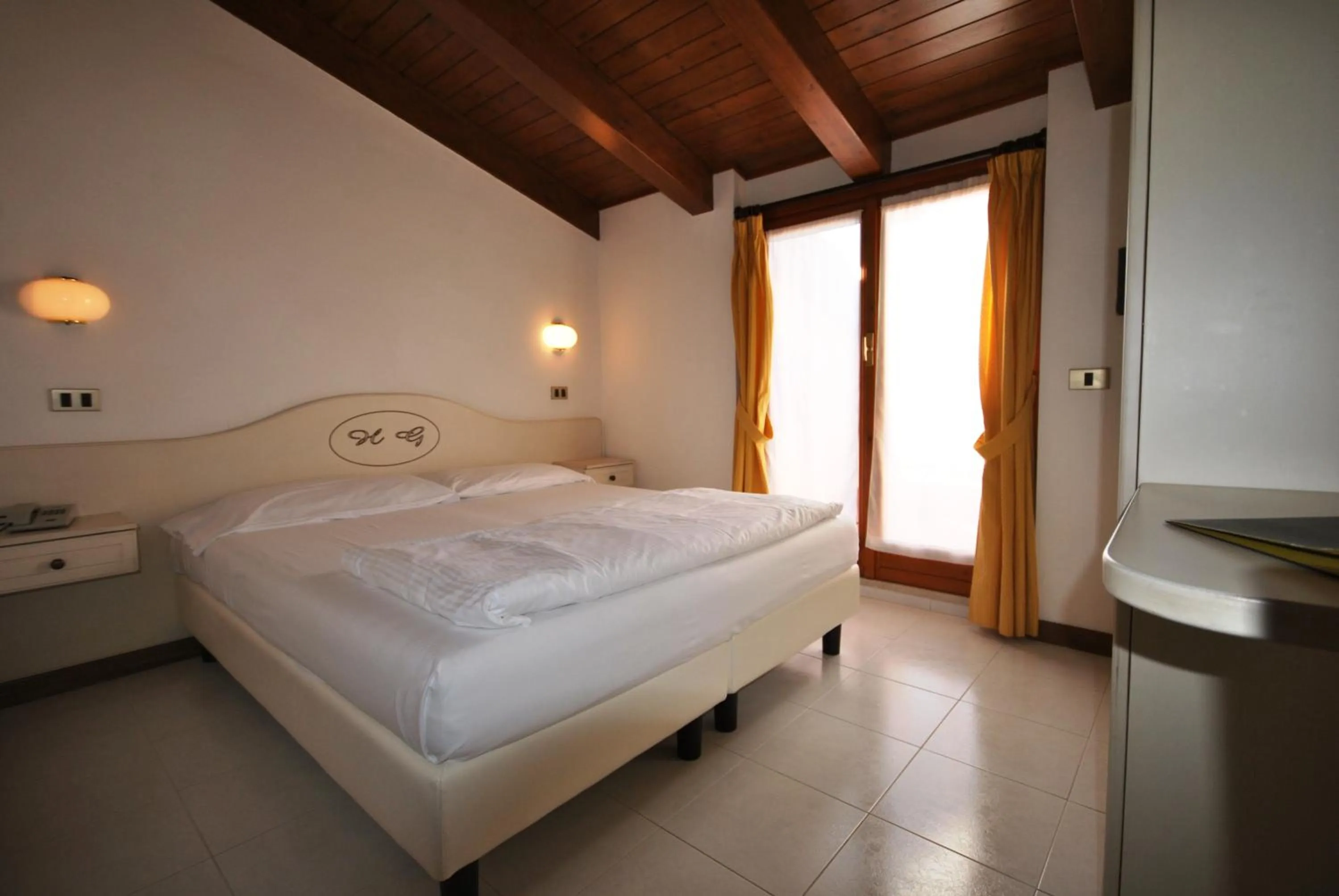 Photo of the whole room, Bed in Hotel Gallo