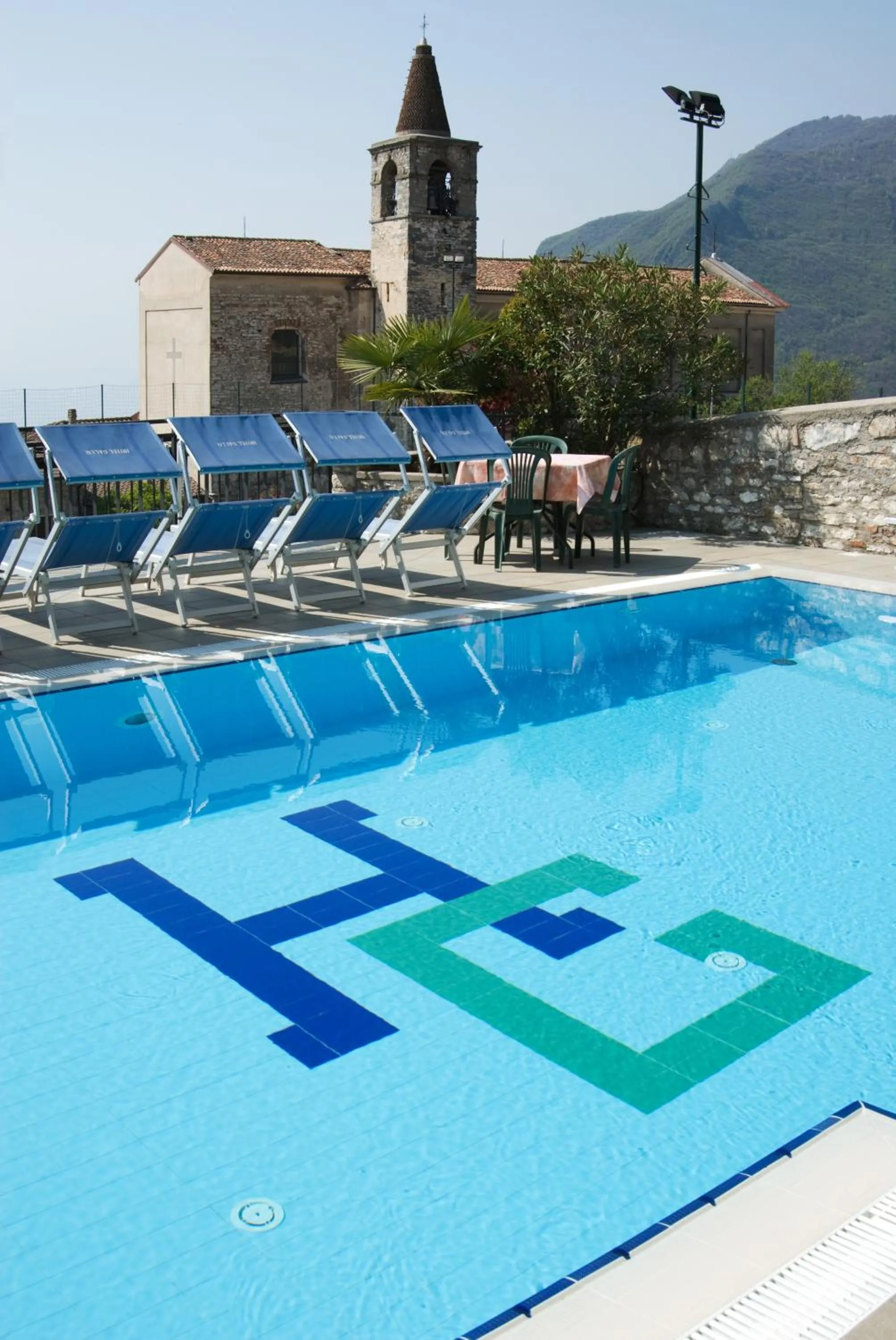 Swimming pool in Hotel Gallo