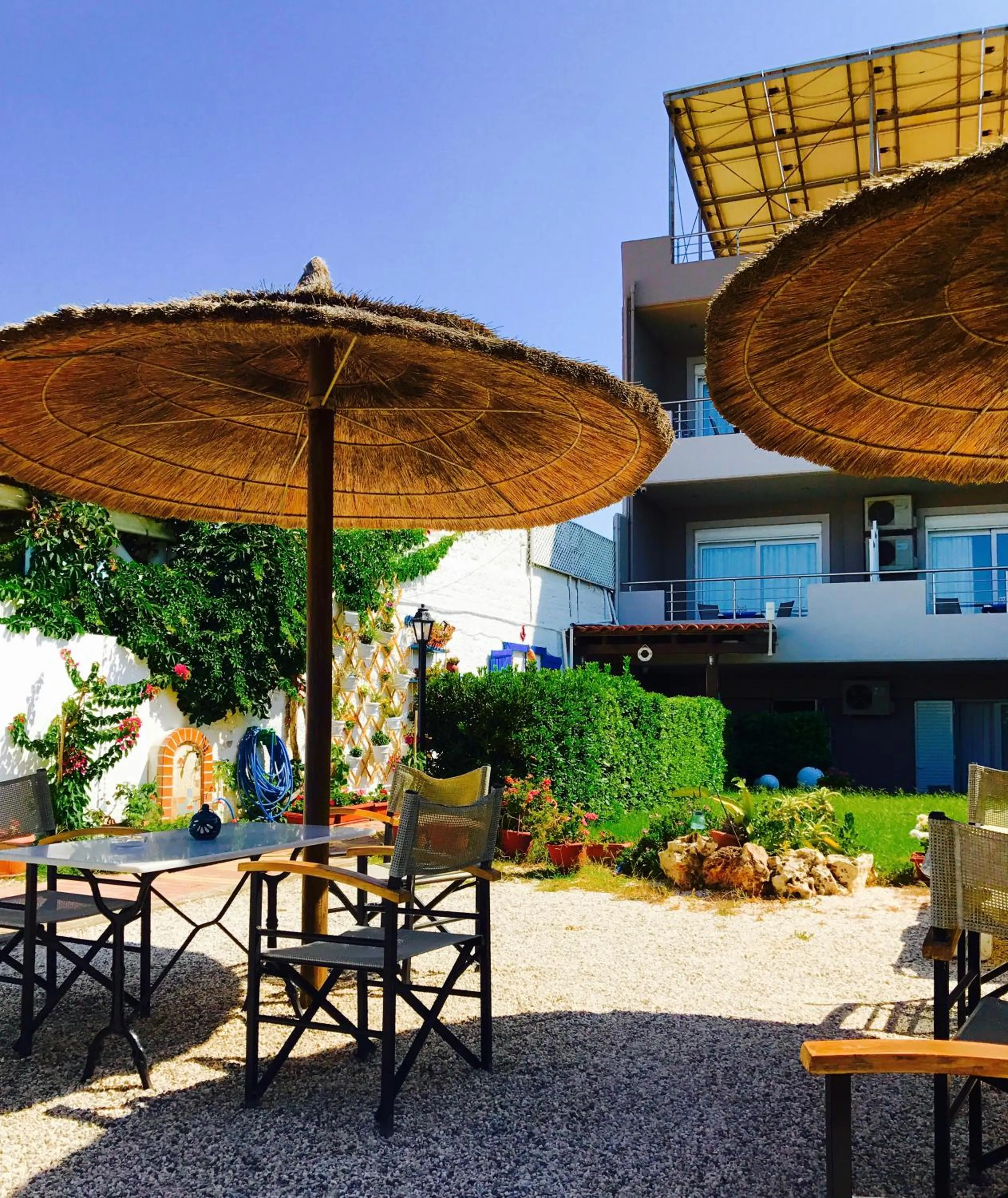 Restaurant/places to eat in Katerina Seaside Studios