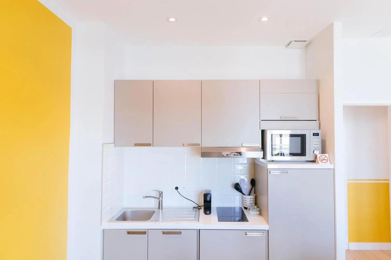 Beach in Hôtel Café Miramar