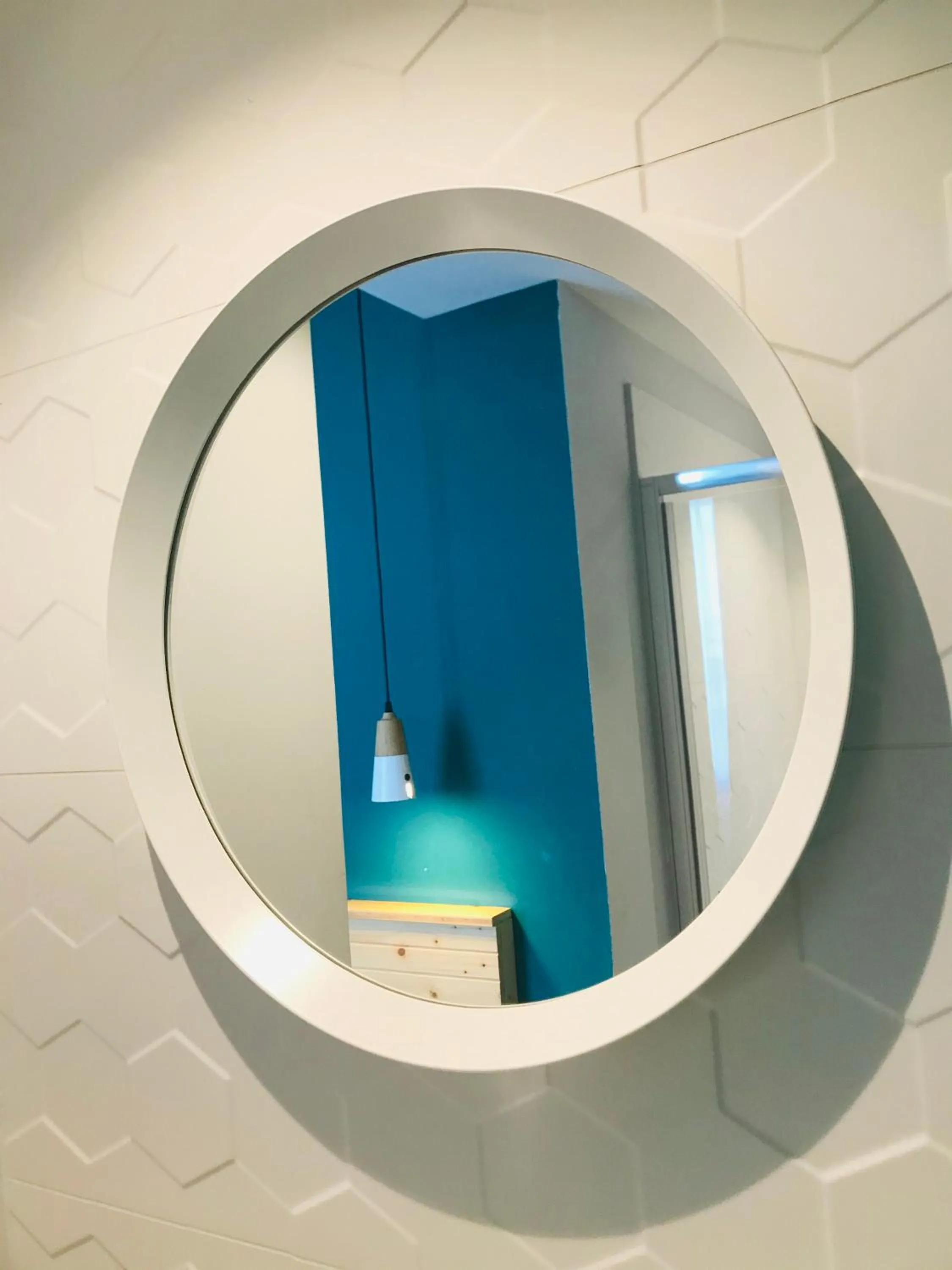 Shower in Hôtel Café Miramar