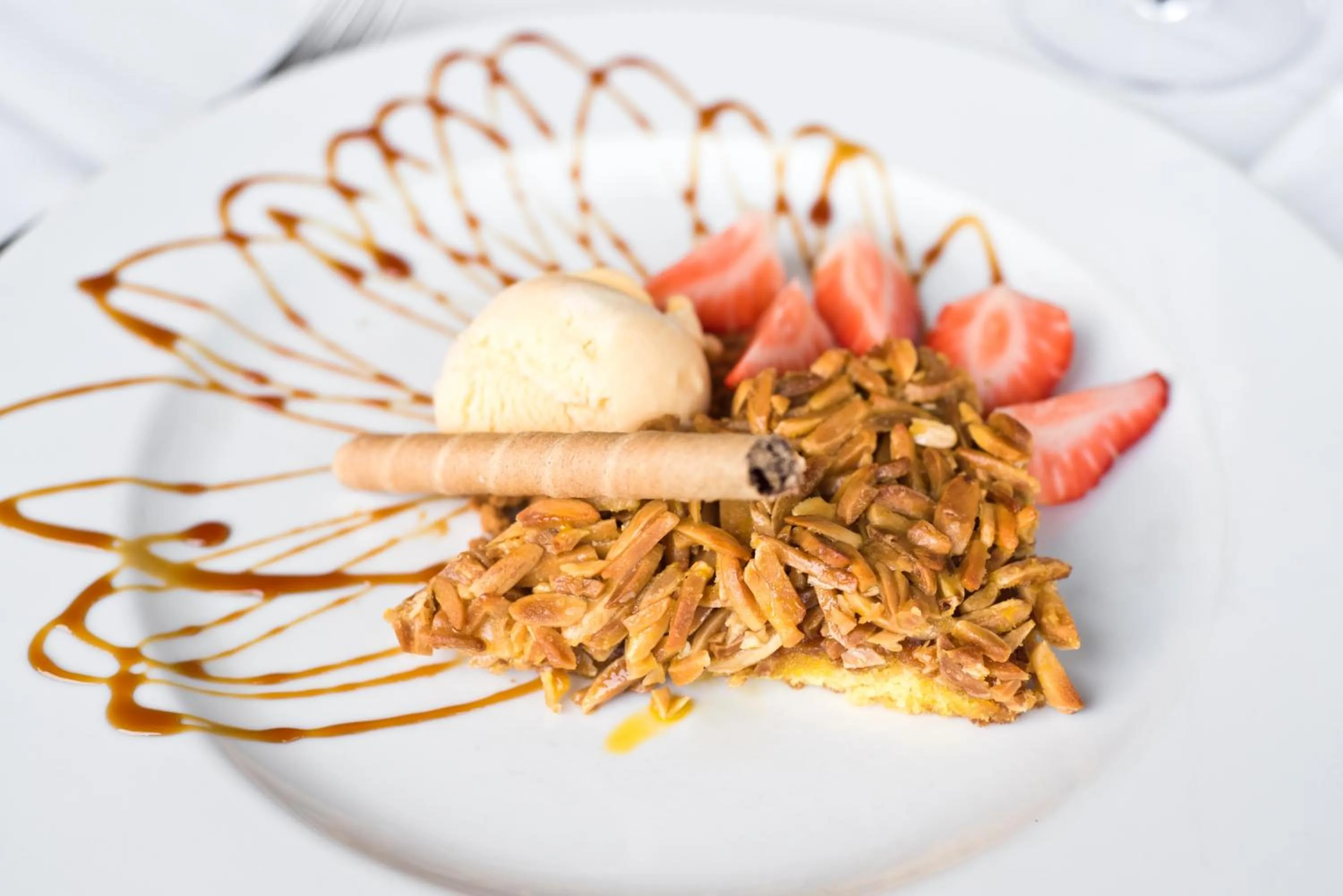 Food and drinks in Golden Tulip São João da Madeira Hotel