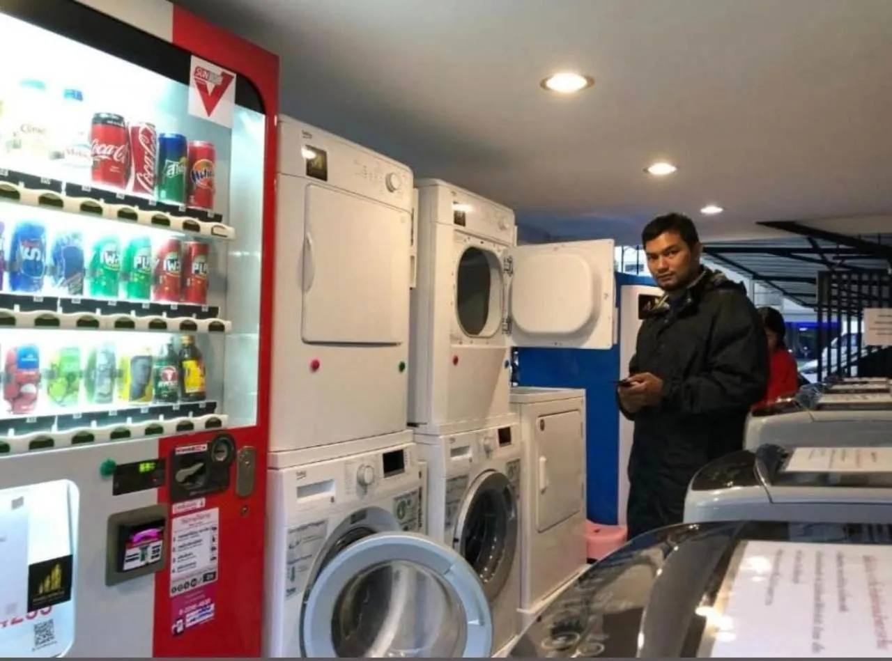 vending machine in 51 Suanplu Residence