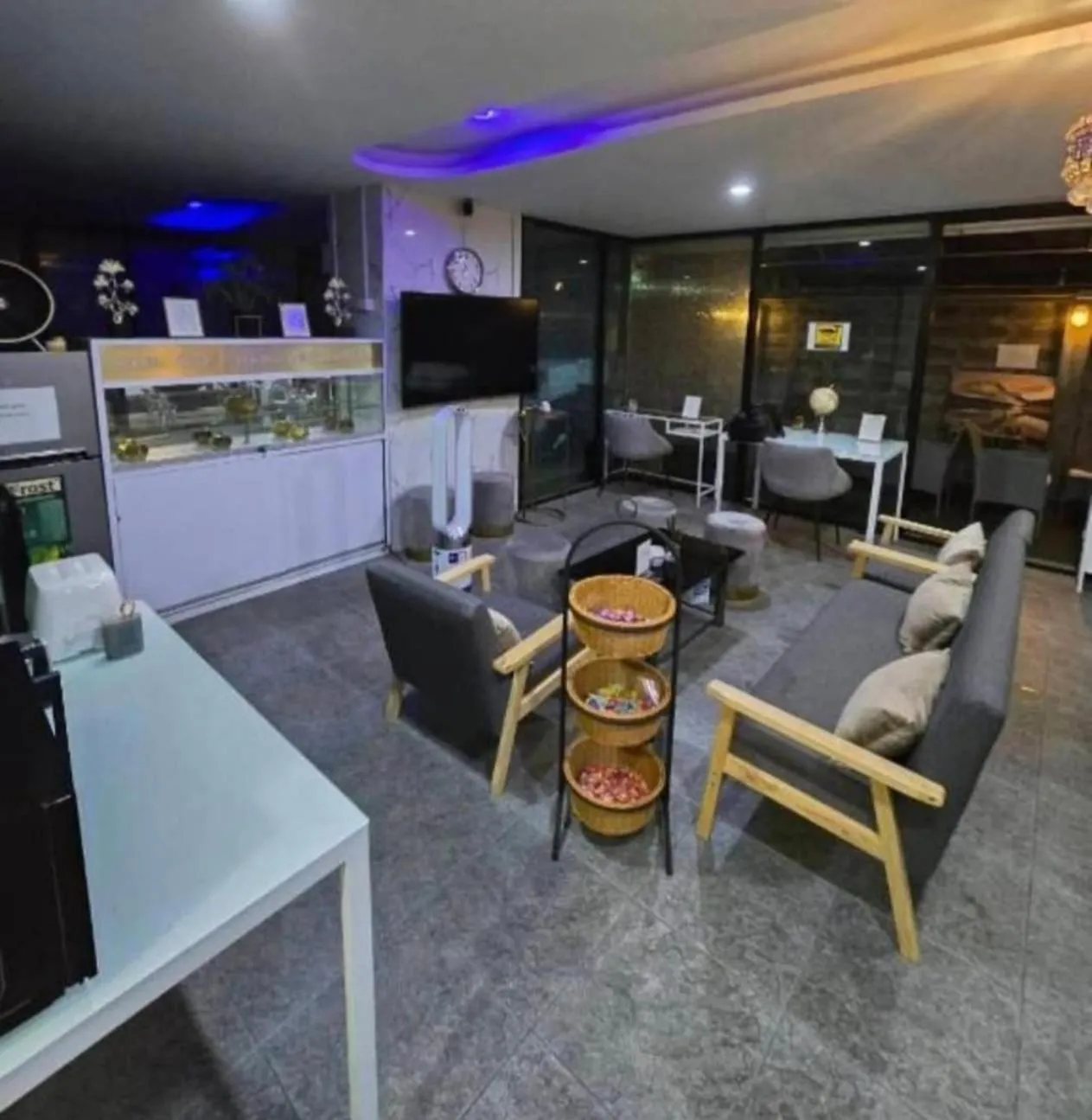 Breakfast in 51 Suanplu Residence